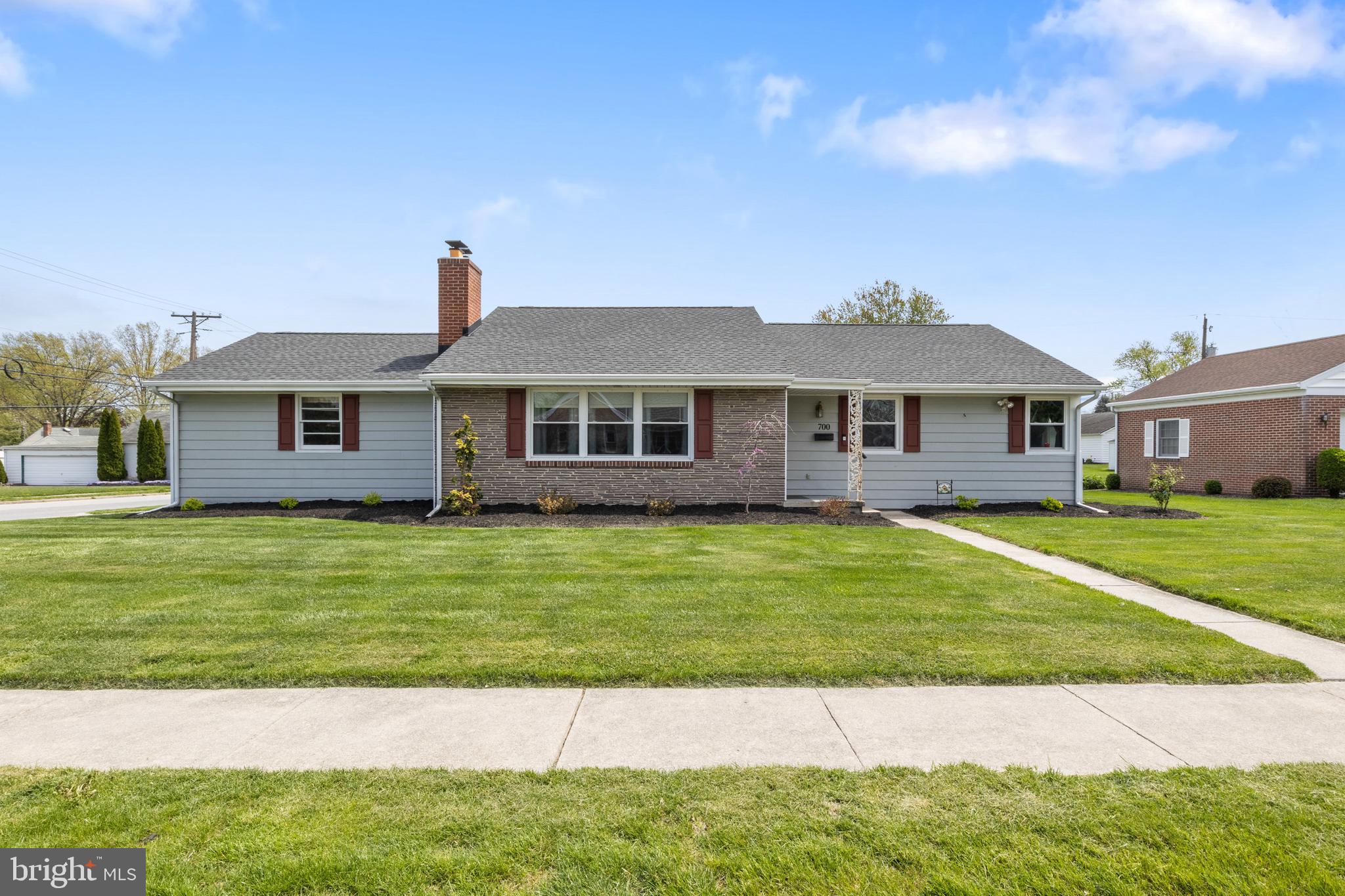 700 FAIRVIEW AVENUE
