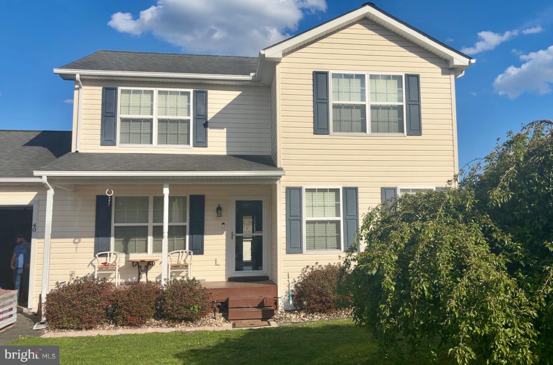 RIVERSIDE VILLAGE - Residential