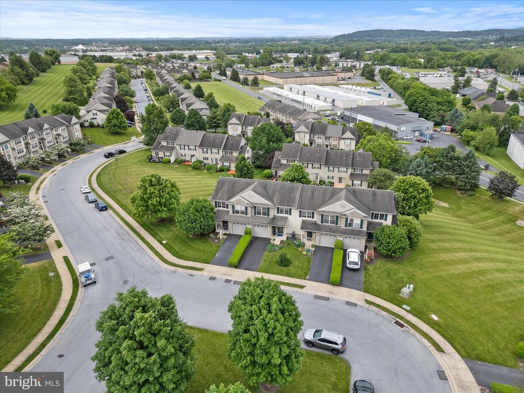 Photo of 728 Skywalk Lane, LANCASTER, PA 17601 (MLS # PALA2053550)