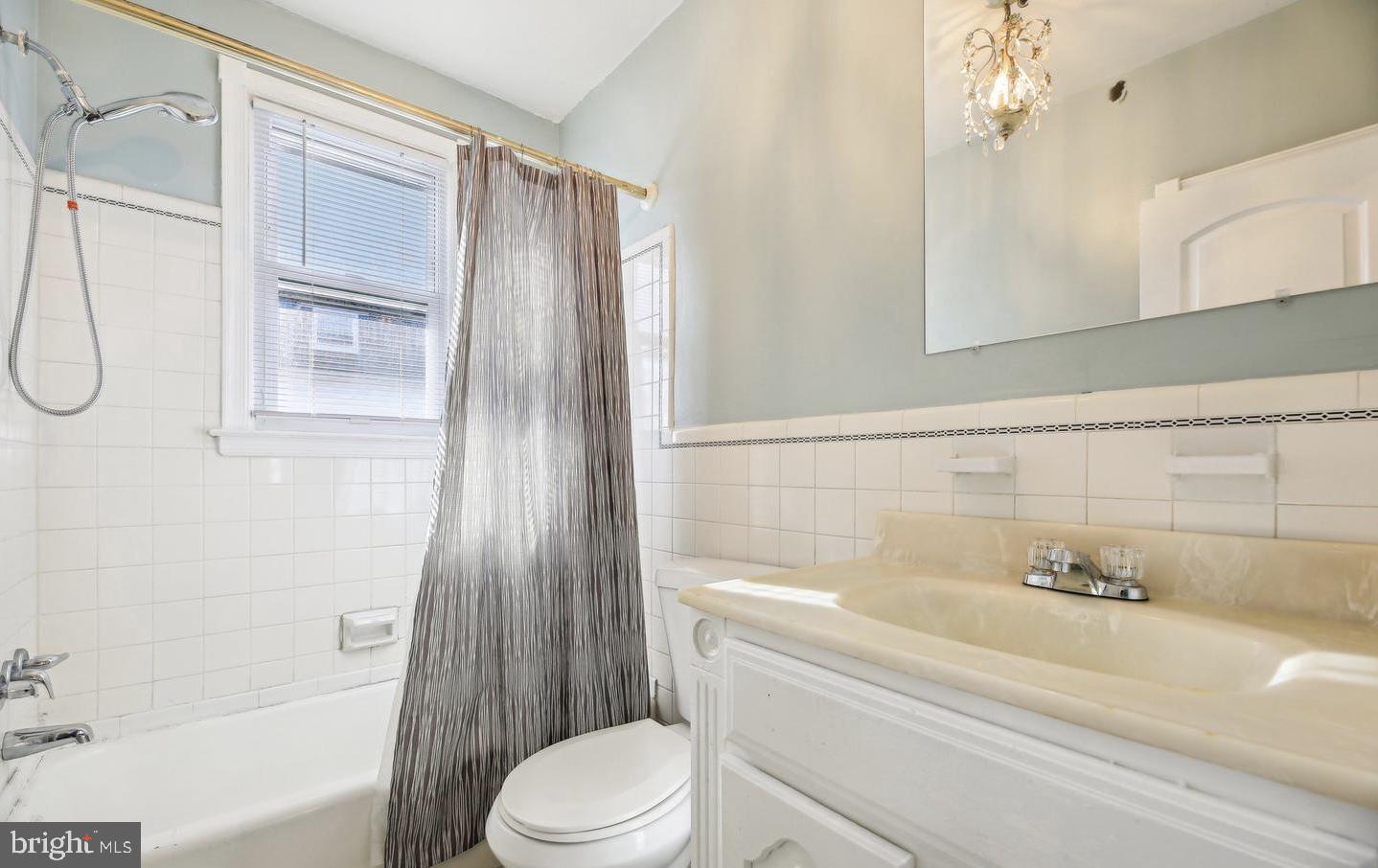 WEST ARLINGTON - Residential Lease