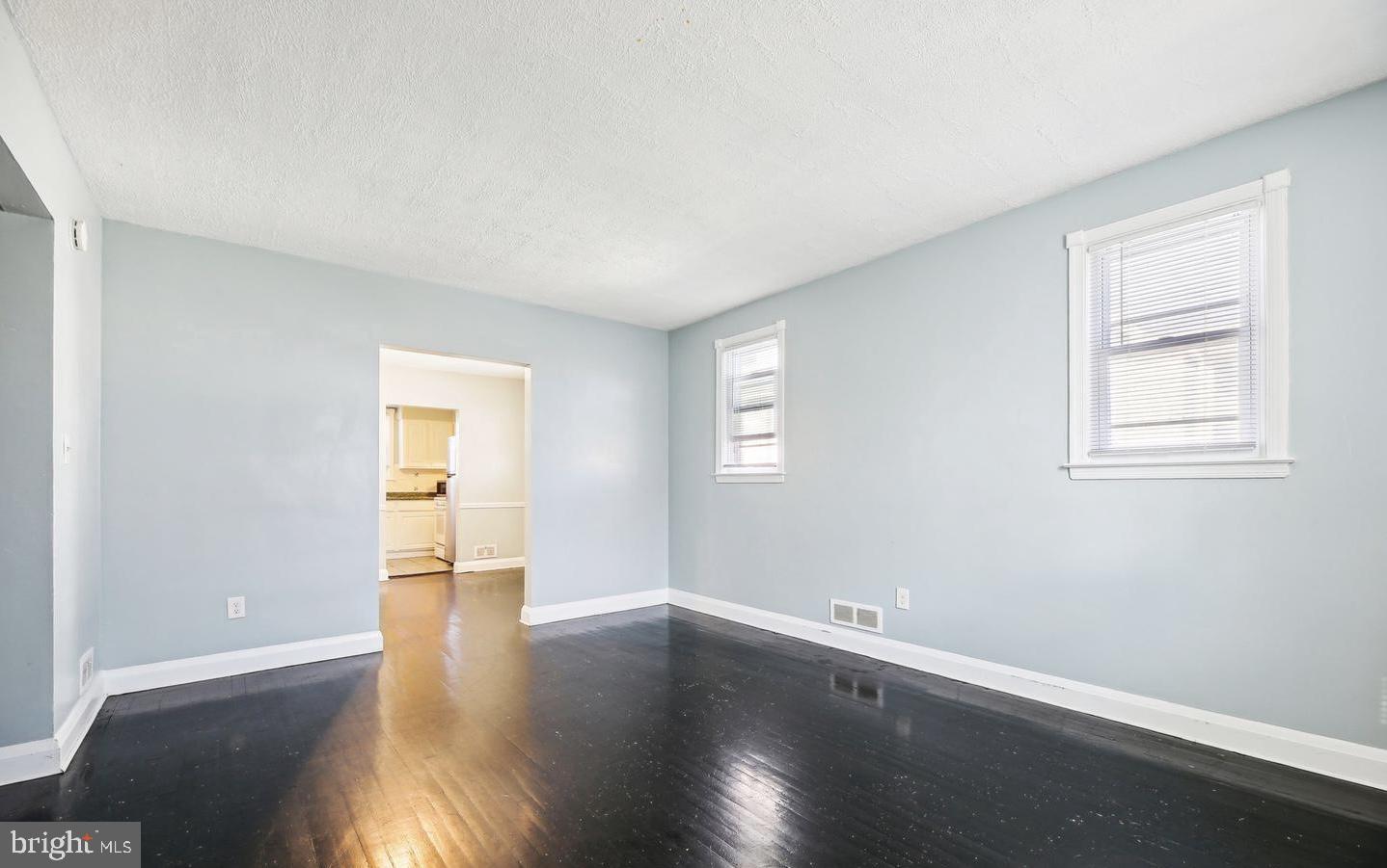 WEST ARLINGTON - Residential Lease