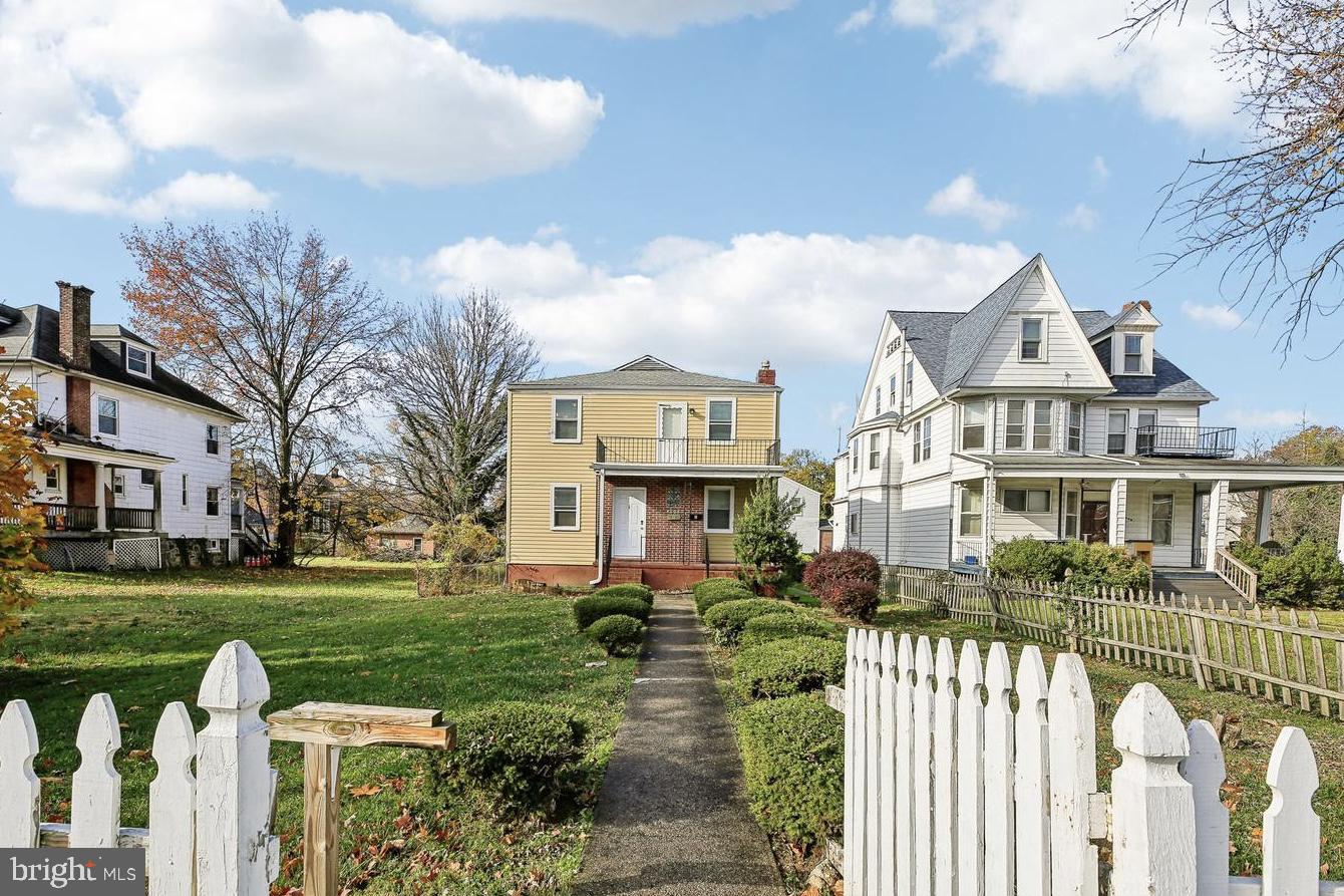 WEST ARLINGTON - Residential Lease