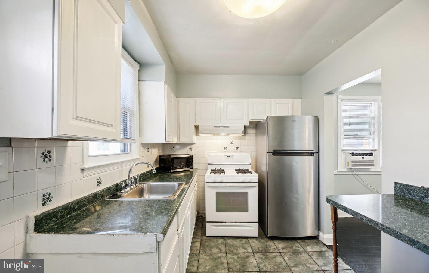 WEST ARLINGTON - Residential Lease