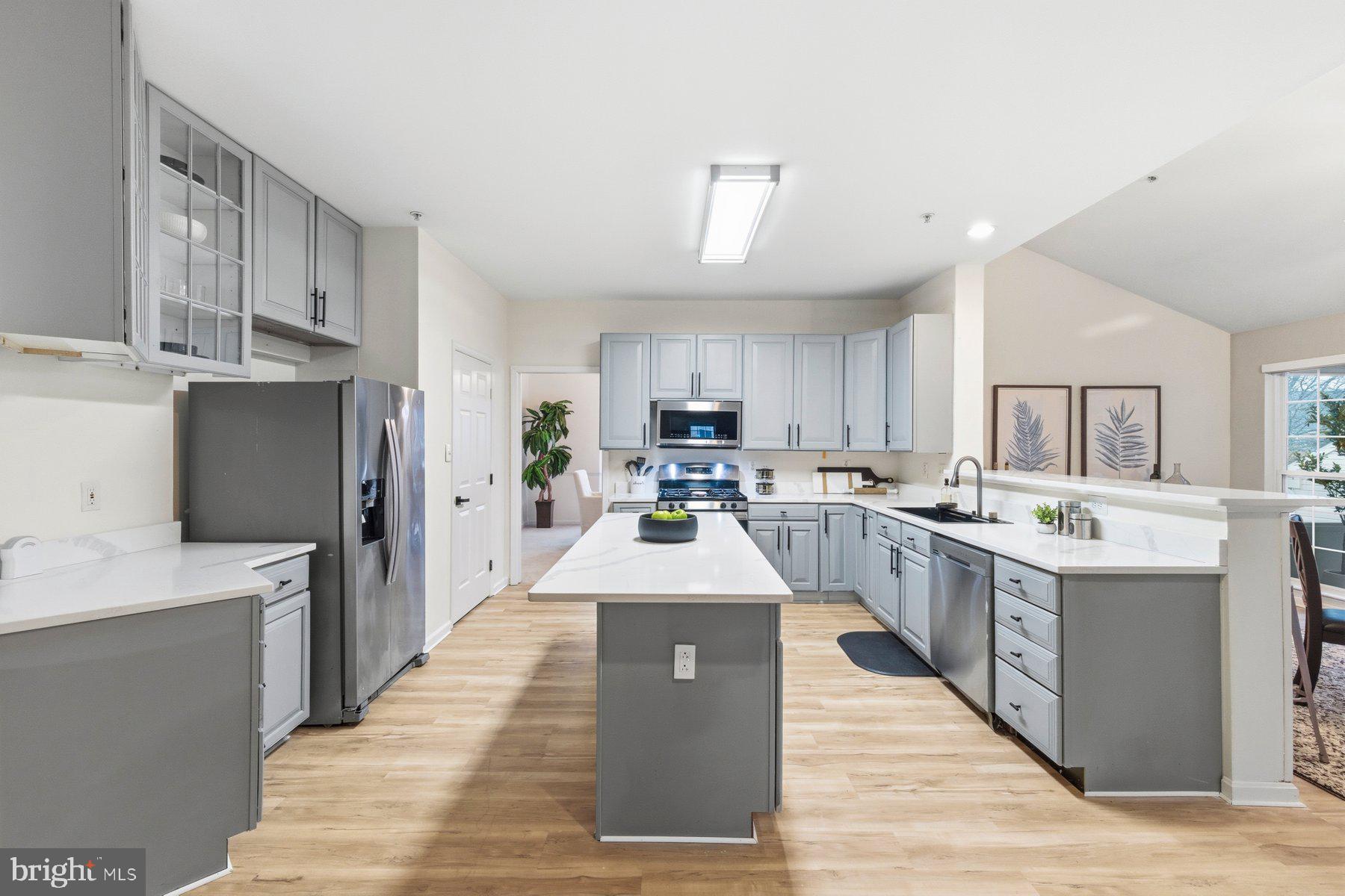 CROSS CREEK CLUB - Residential