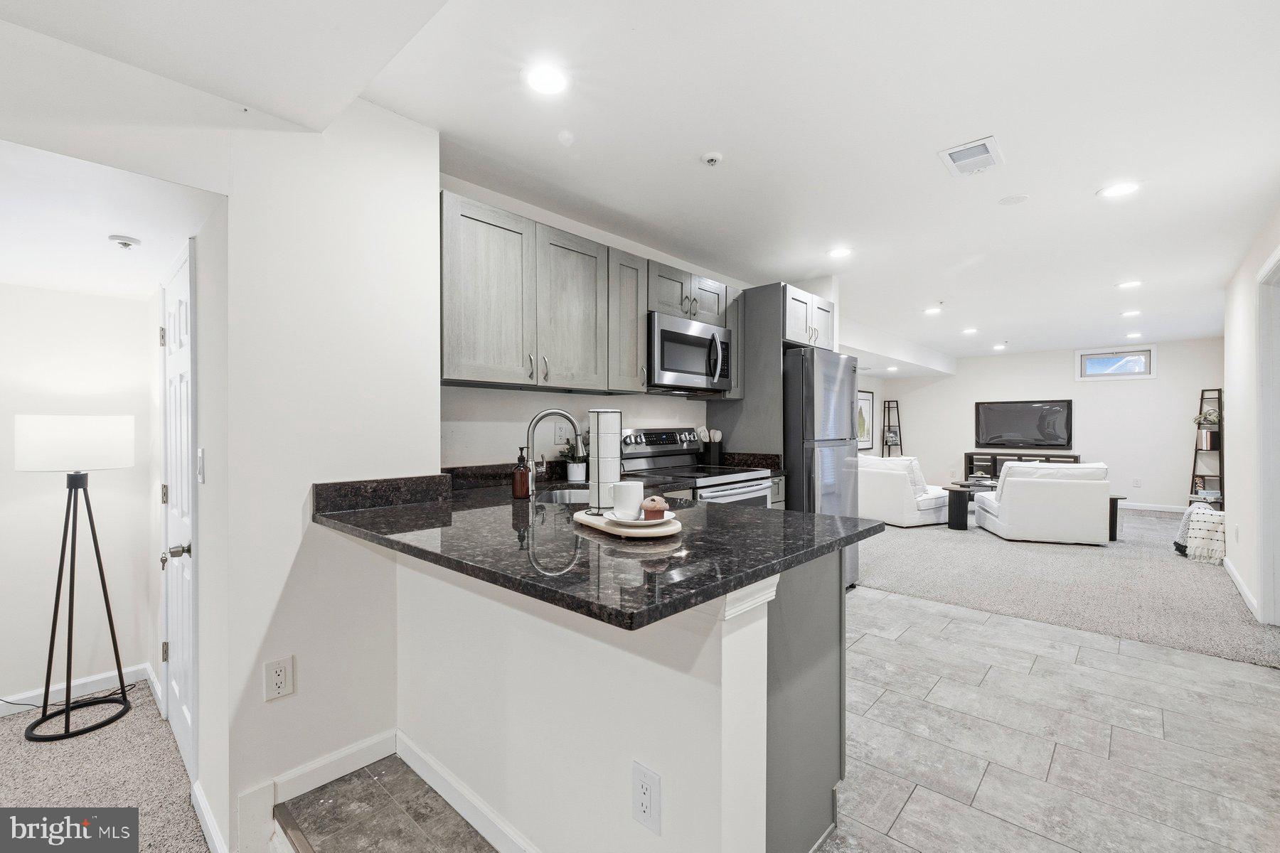 CROSS CREEK CLUB - Residential