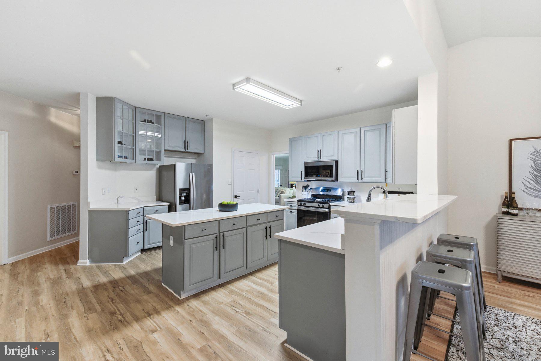 CROSS CREEK CLUB - Residential