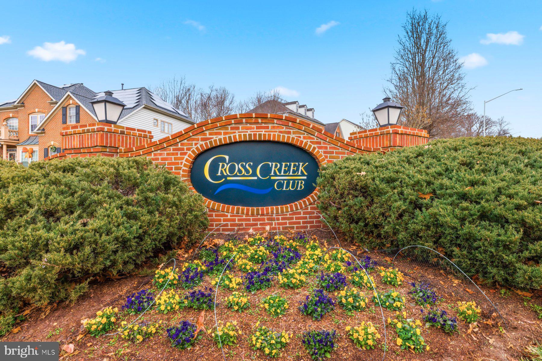CROSS CREEK CLUB - Residential