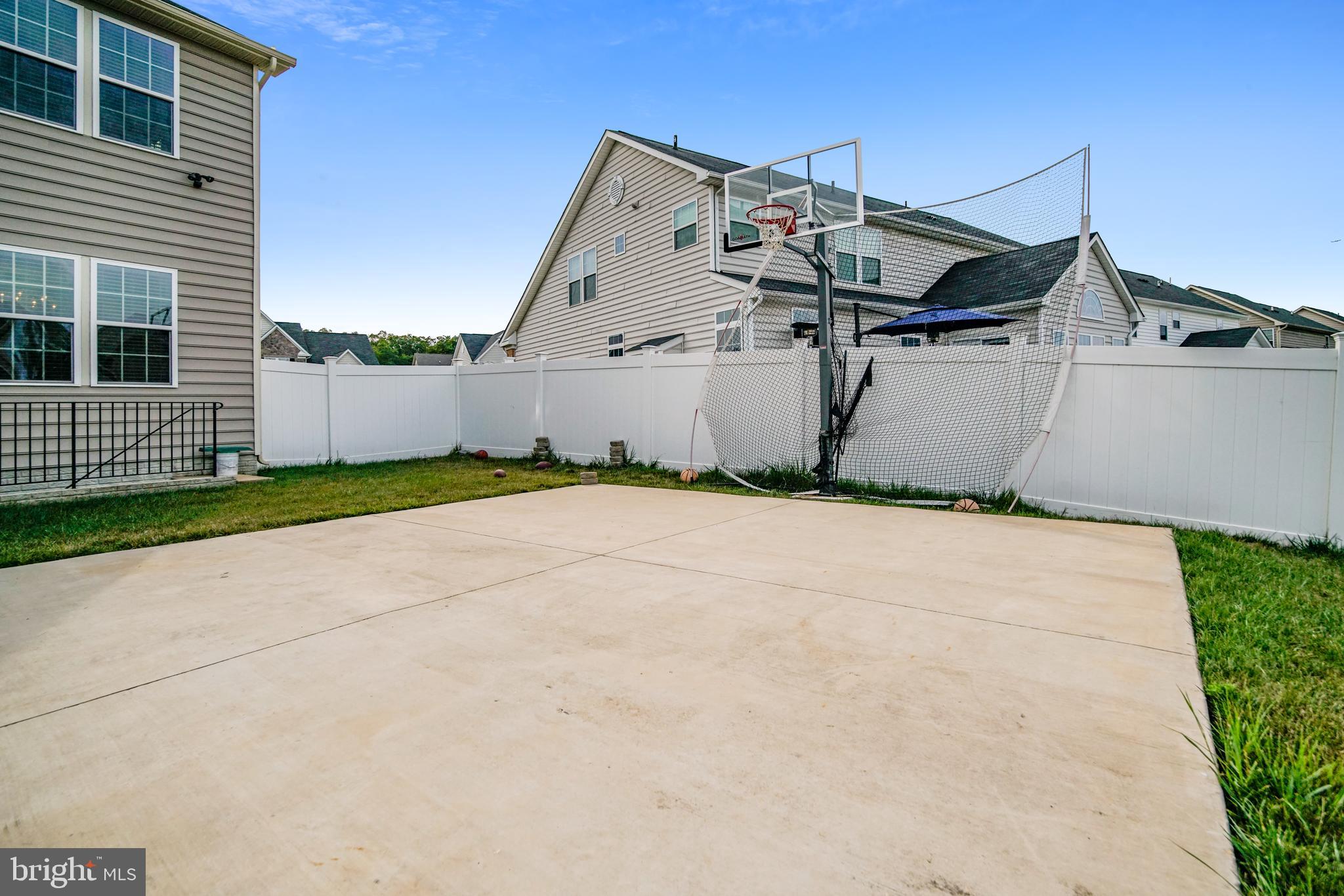 LINDEN GROVE - Residential