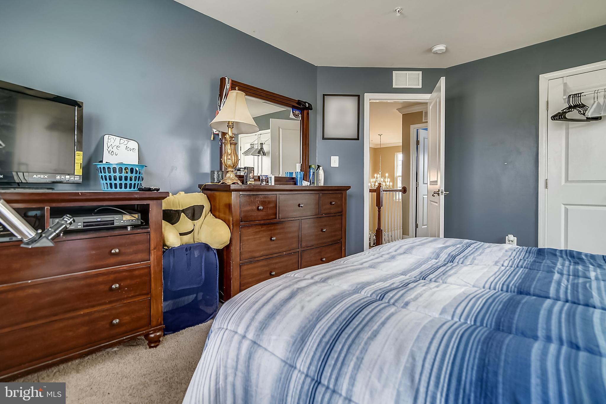 LINDEN GROVE - Residential