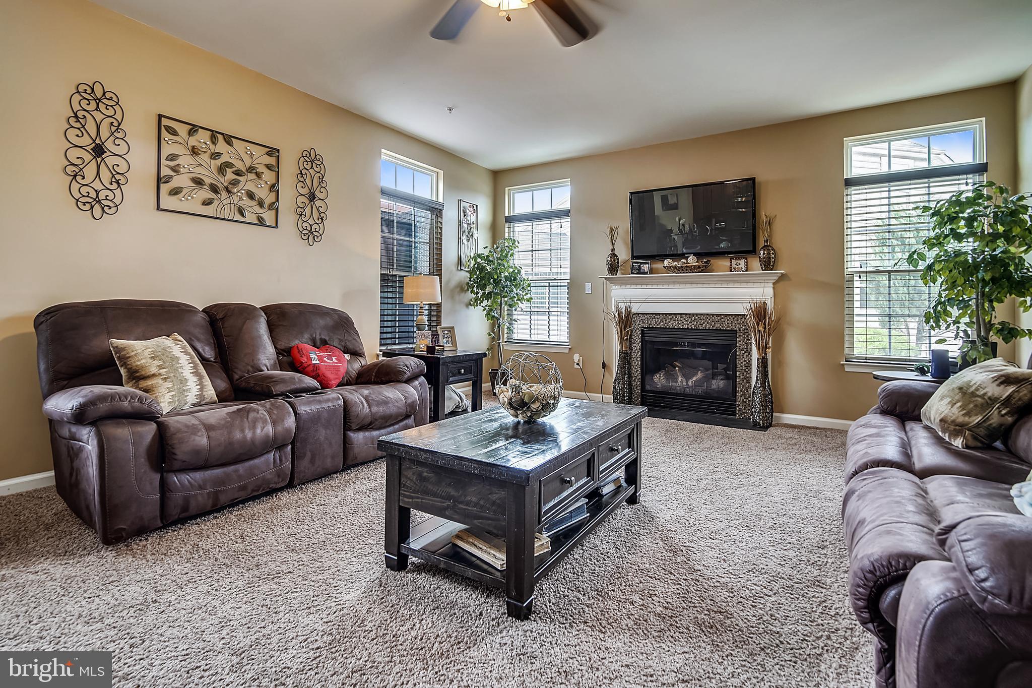 LINDEN GROVE - Residential