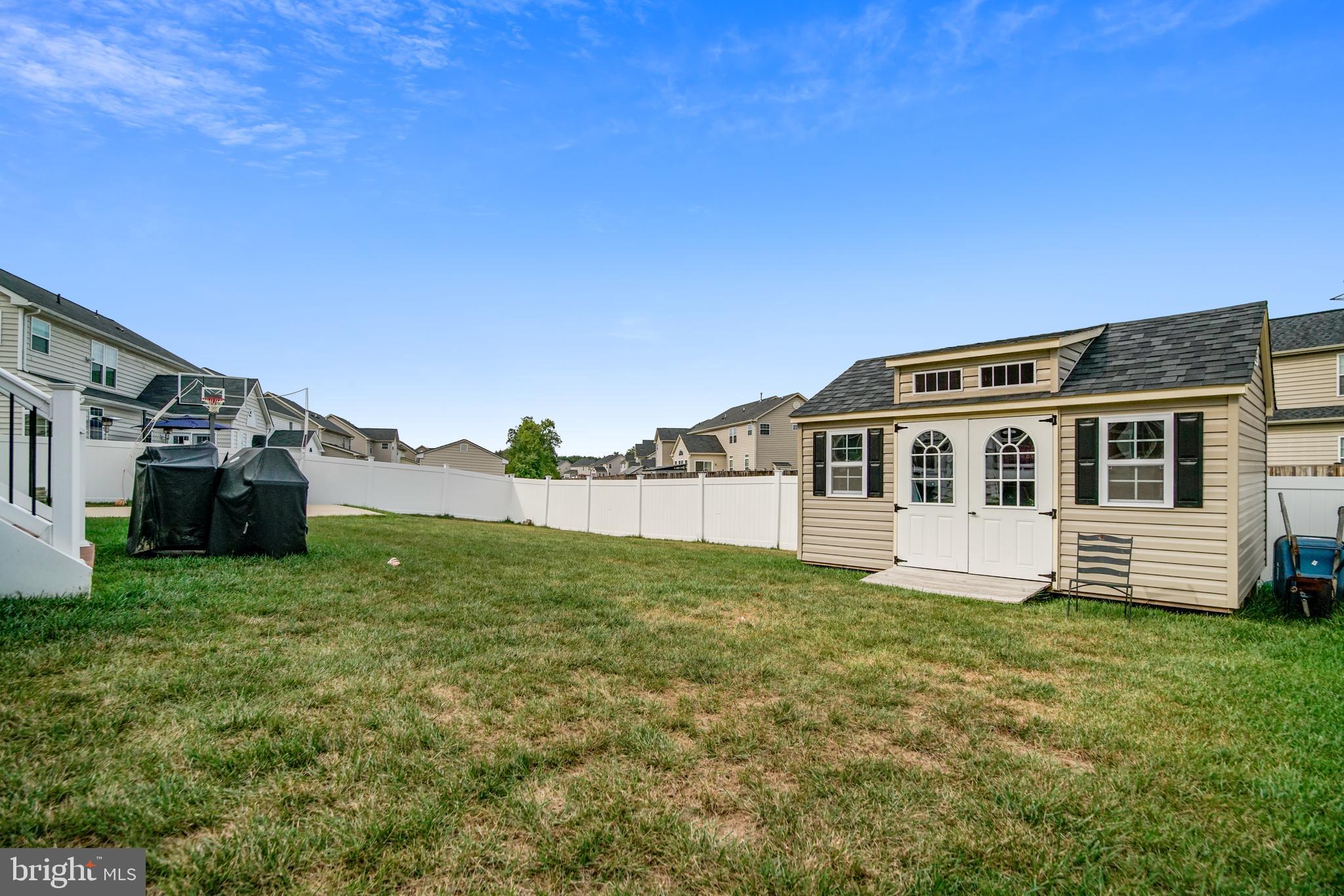 LINDEN GROVE - Residential