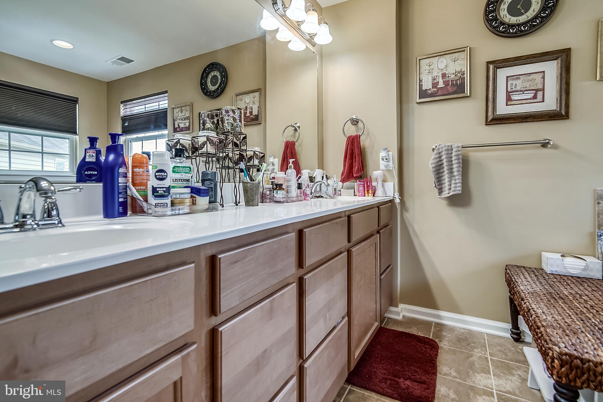 LINDEN GROVE - Residential