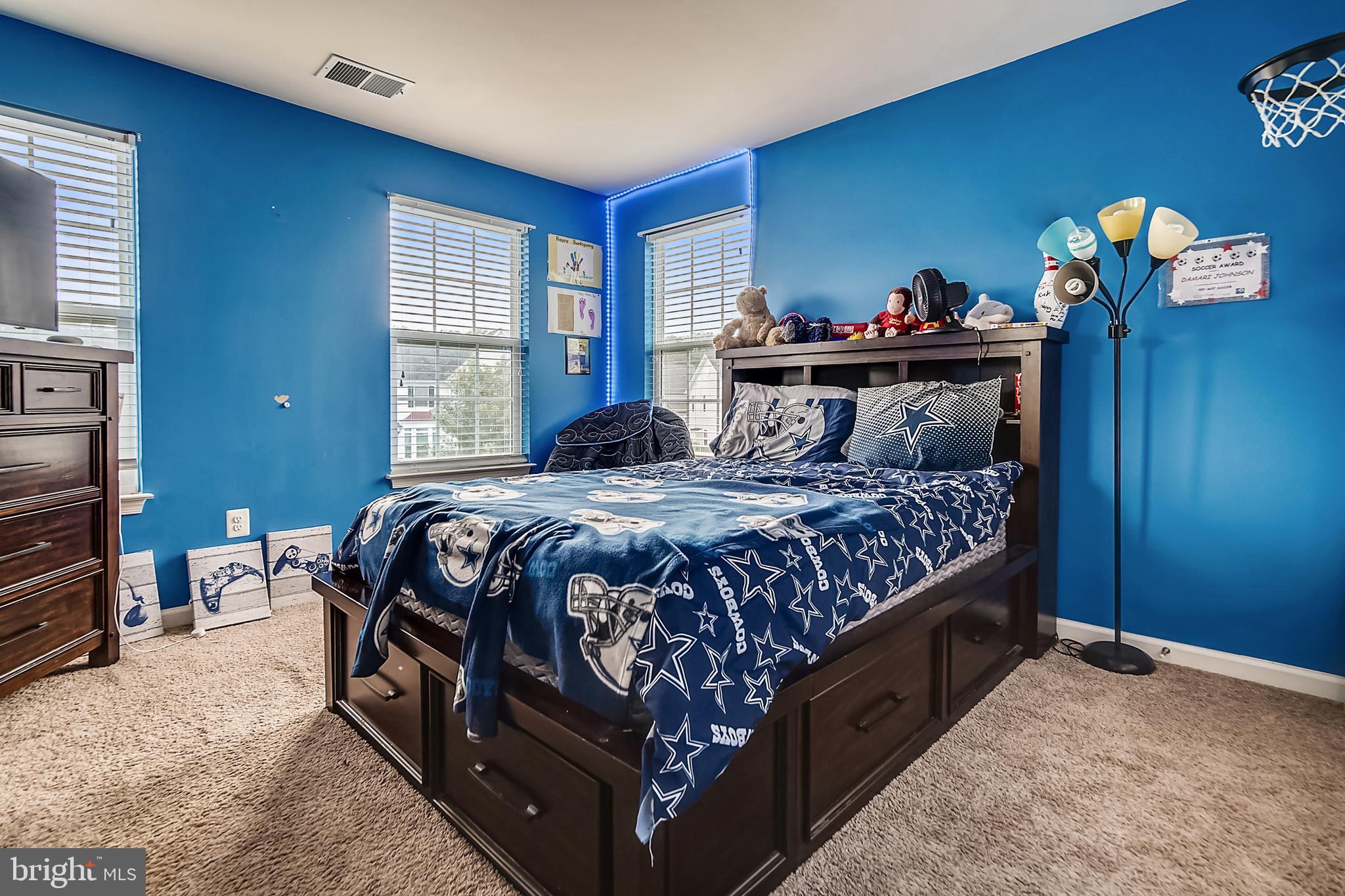 LINDEN GROVE - Residential