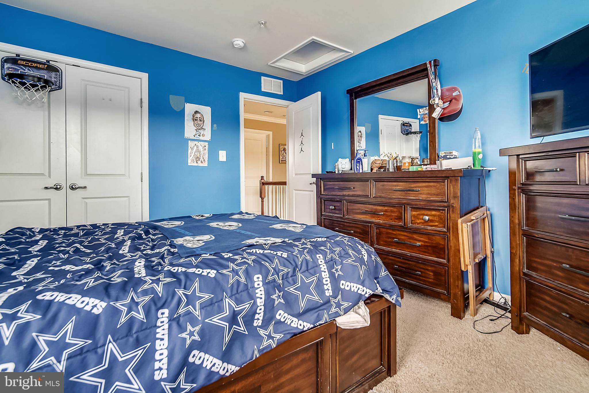 LINDEN GROVE - Residential