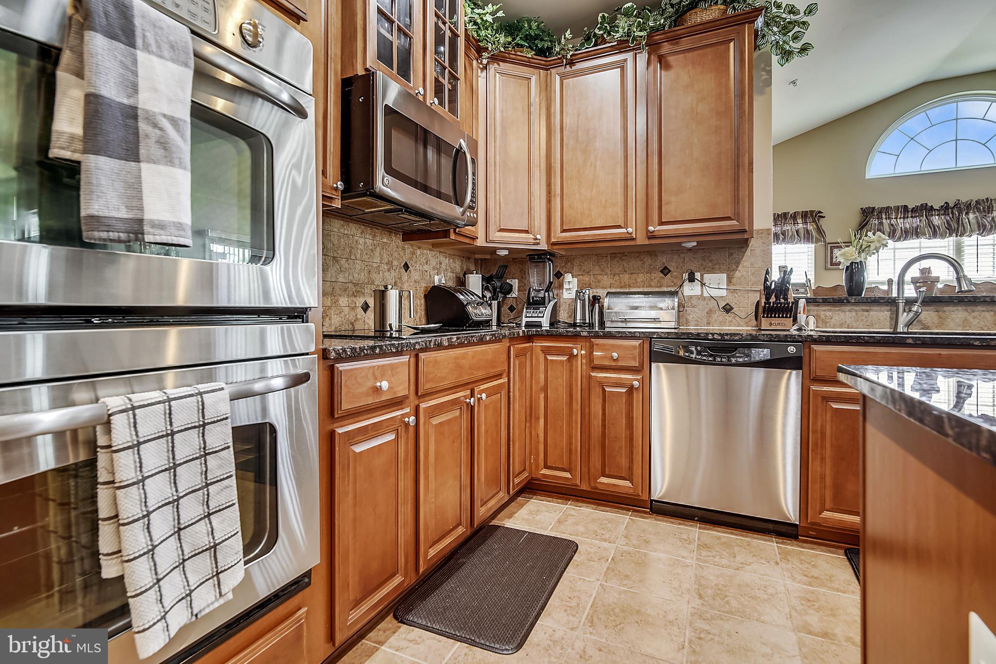 LINDEN GROVE - Residential