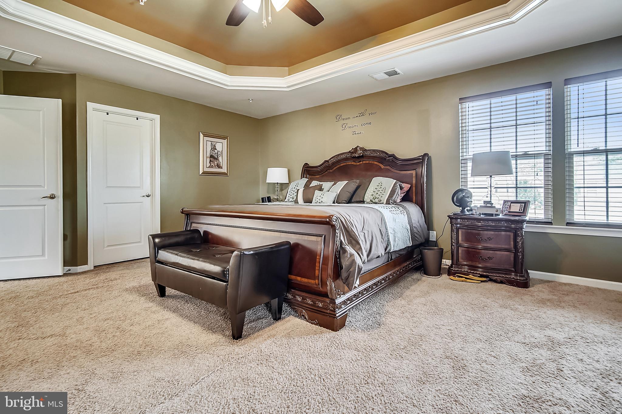 LINDEN GROVE - Residential