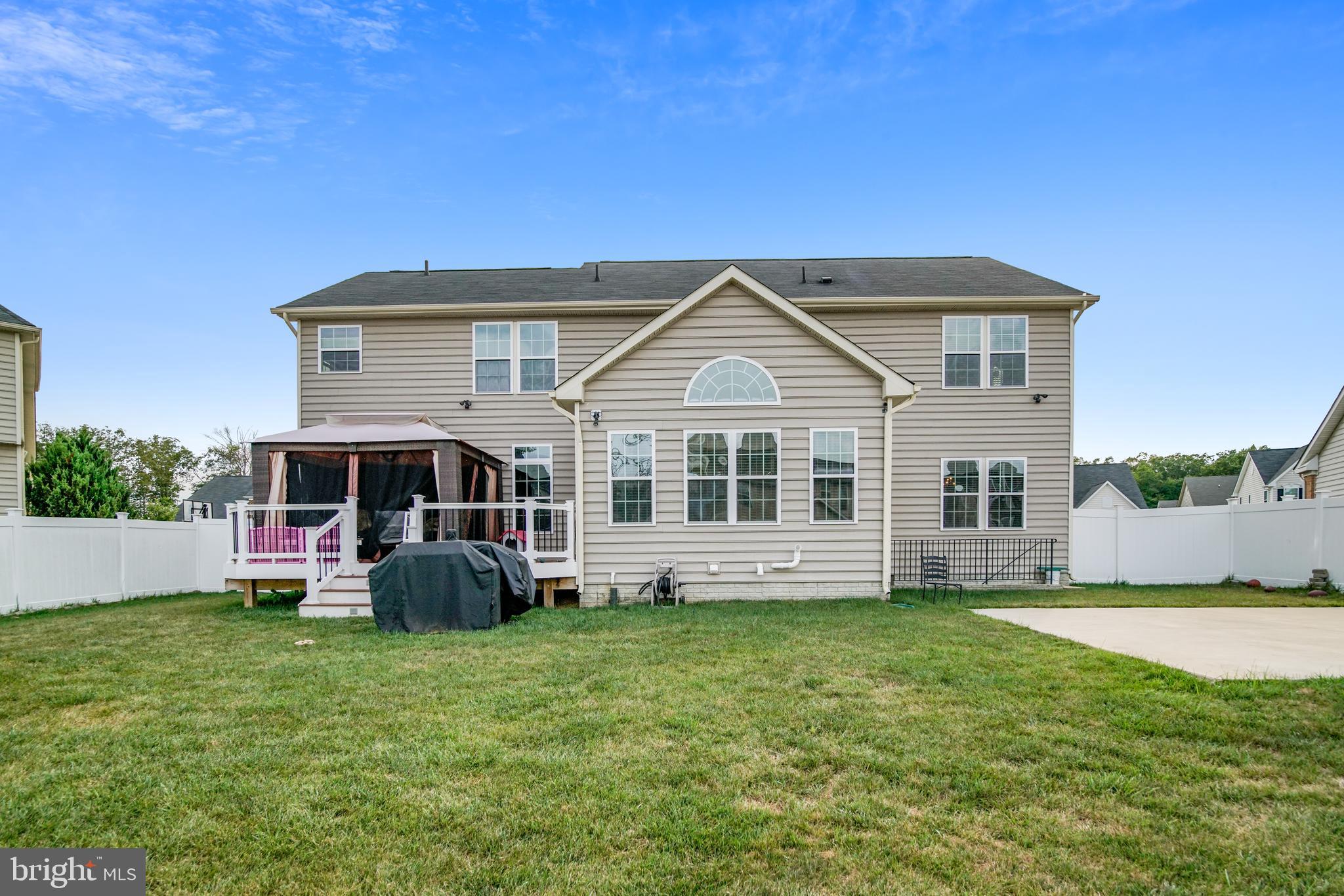 LINDEN GROVE - Residential