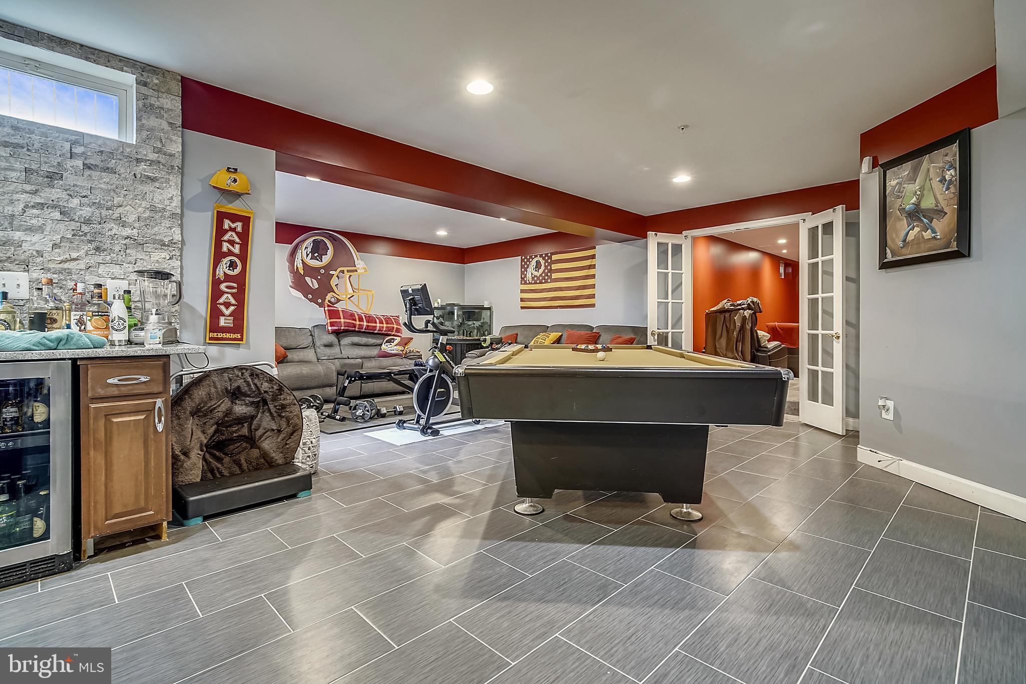 LINDEN GROVE - Residential