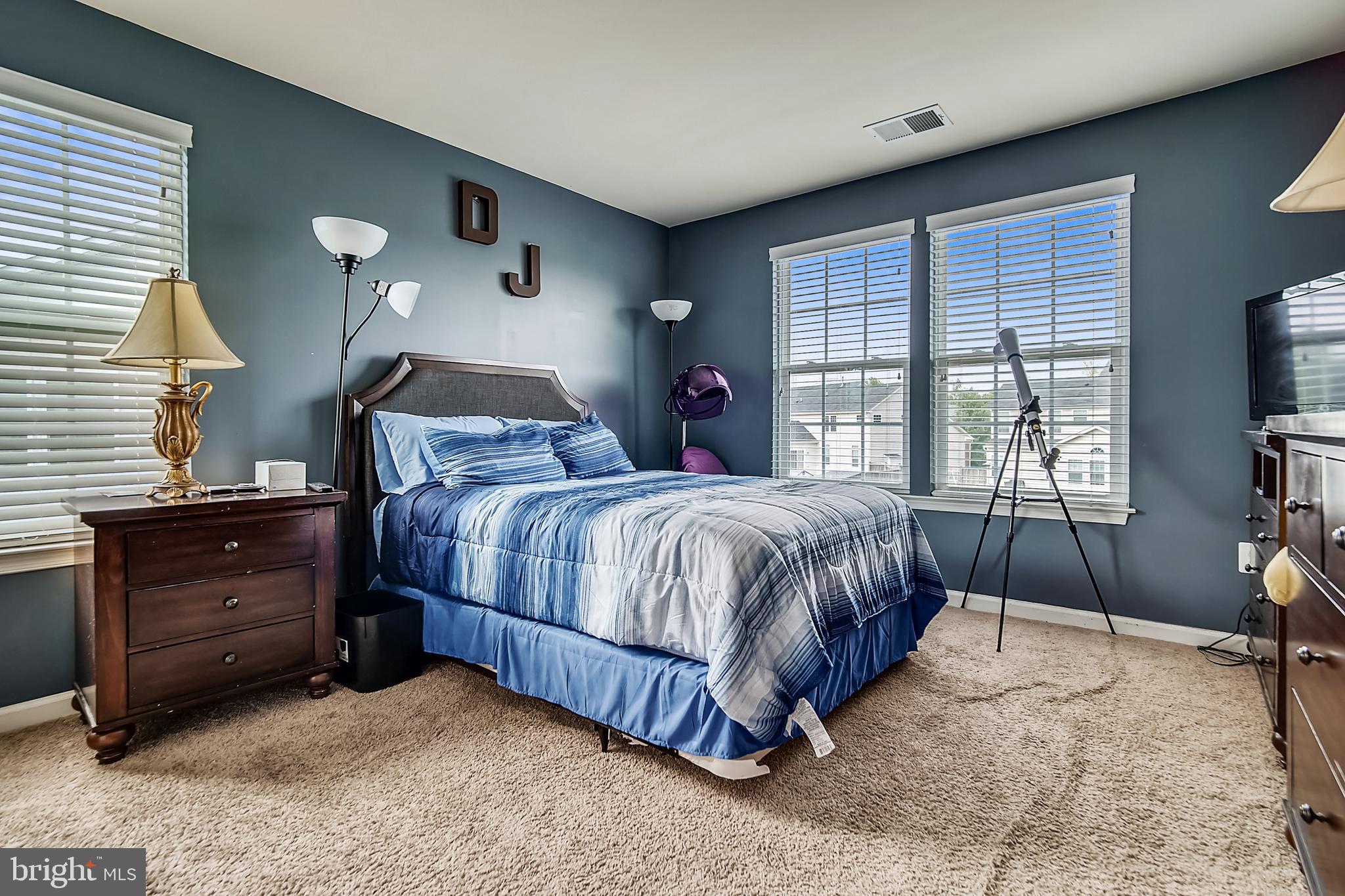 LINDEN GROVE - Residential