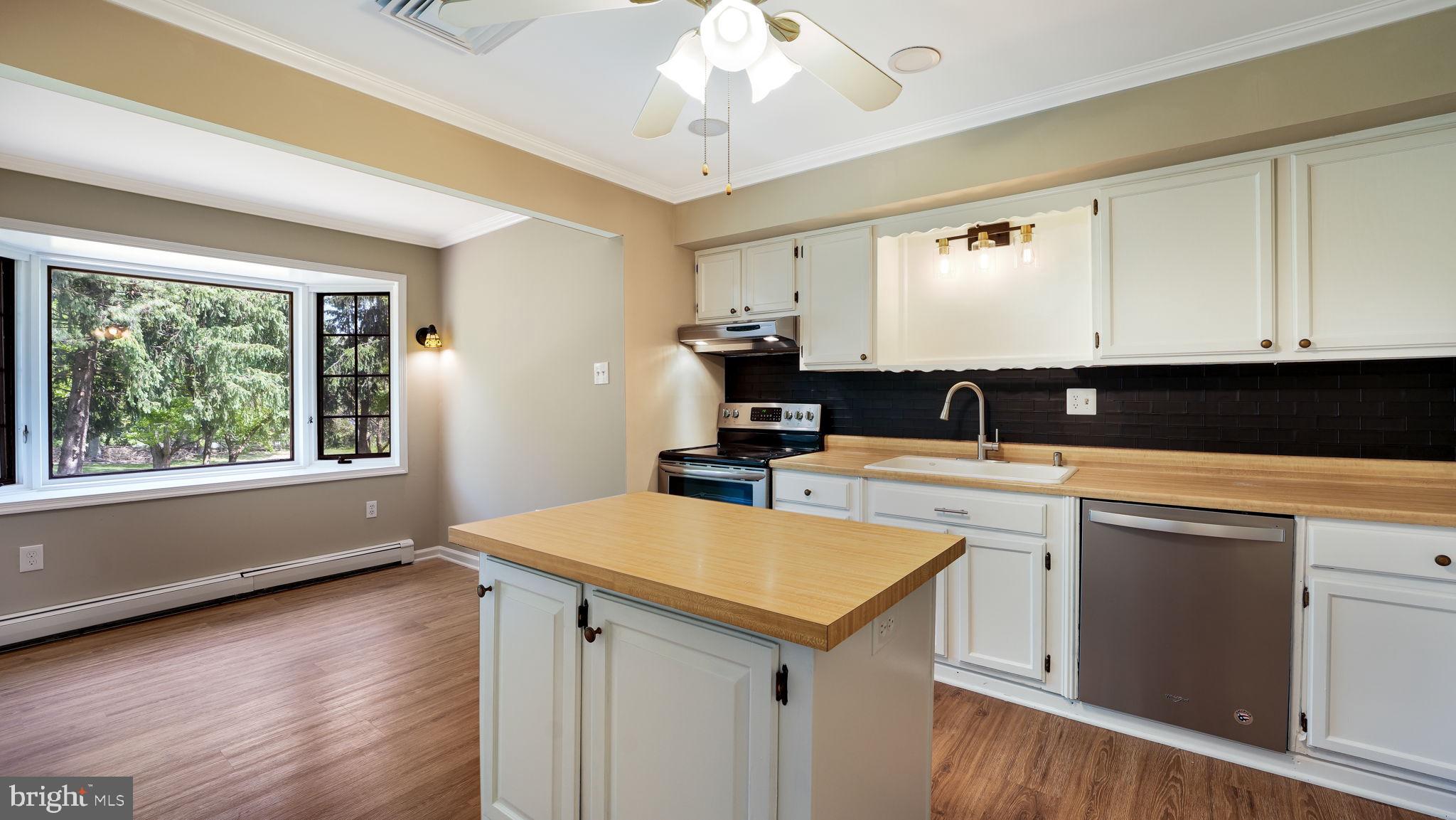 WOODS OF PEBBLE HI - Residential