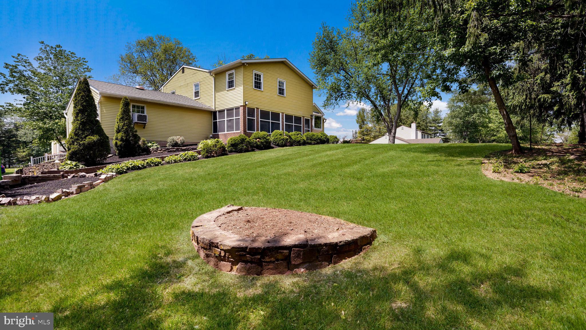 WOODS OF PEBBLE HI - Residential