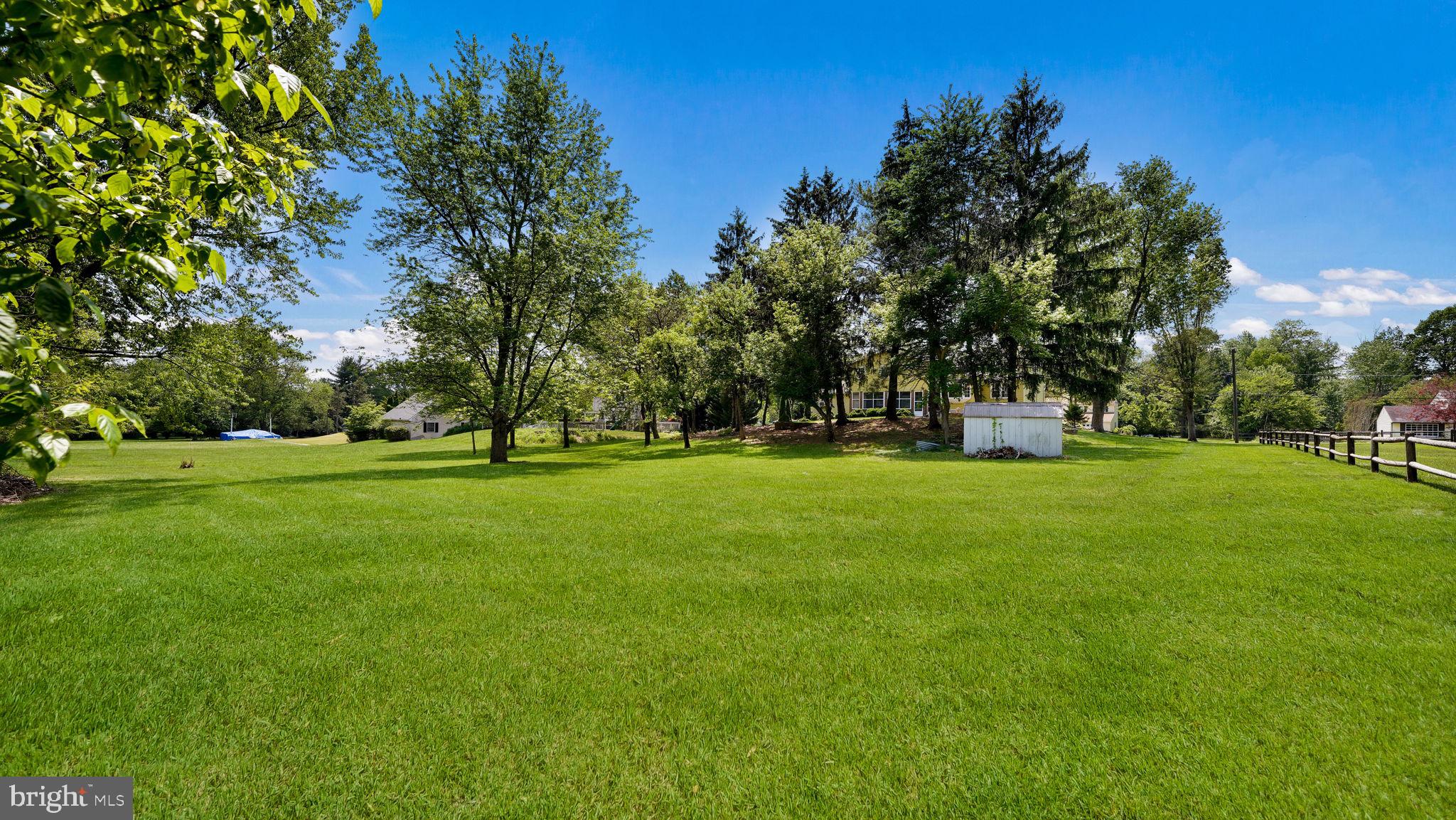 WOODS OF PEBBLE HI - Residential