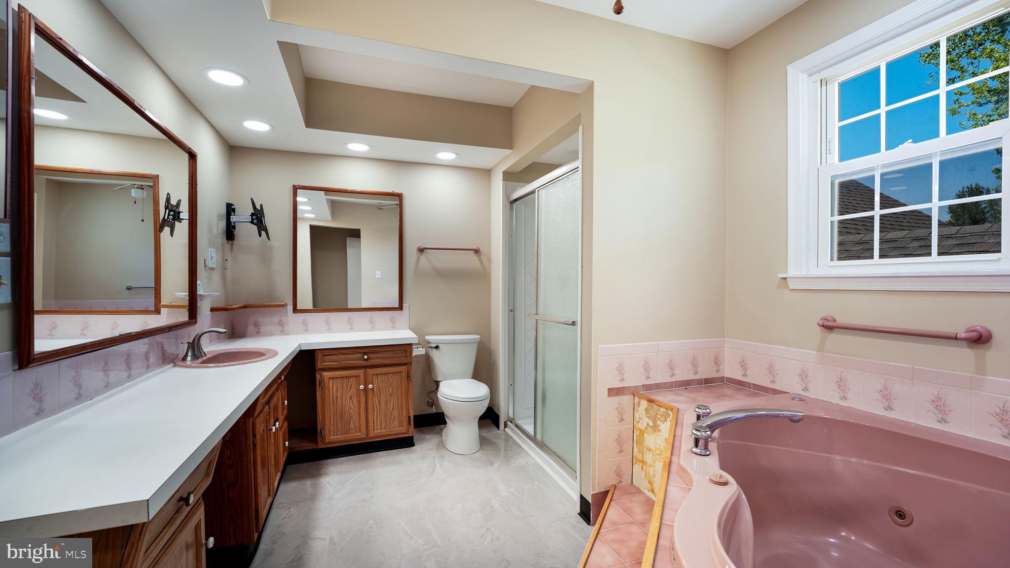 WOODS OF PEBBLE HI - Residential