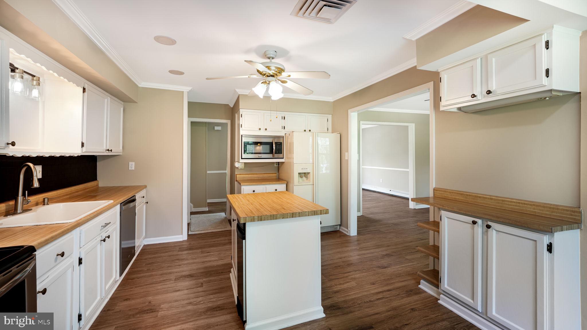 WOODS OF PEBBLE HI - Residential