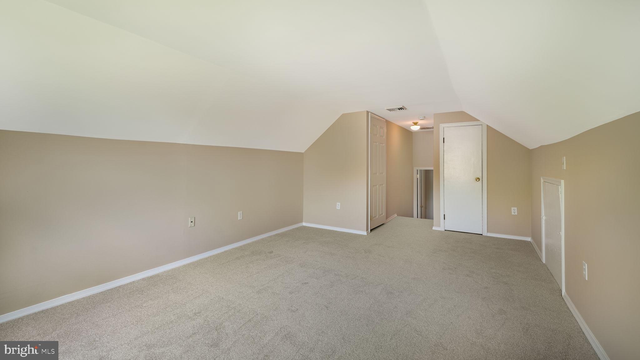 WOODS OF PEBBLE HI - Residential