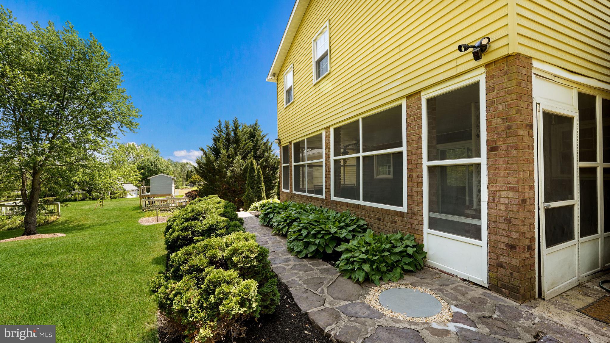 WOODS OF PEBBLE HI - Residential