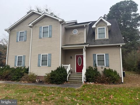 Homes For Sale - 16100 General Puller Highway<br/> Middlesex County, DELTAVILLE, VA 23043