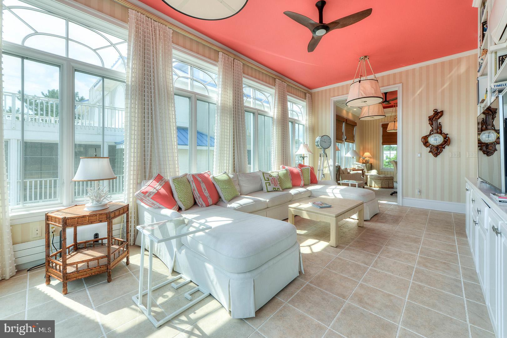 NORTH SHORES - Residential