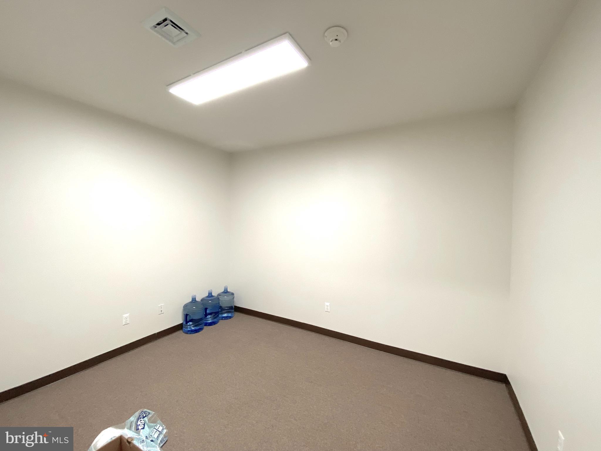 EVANSBURG - Commercial Lease