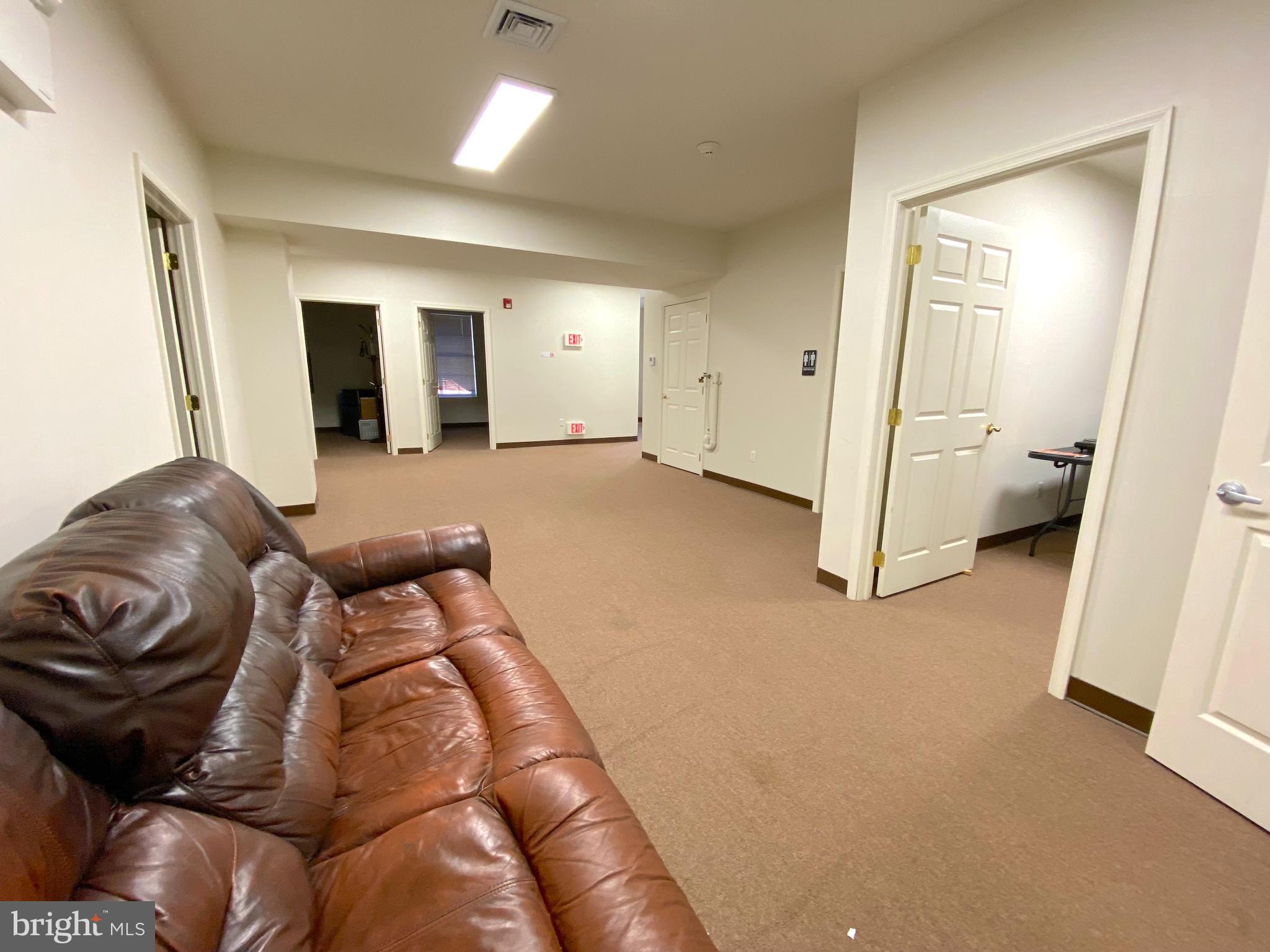 EVANSBURG - Commercial Lease