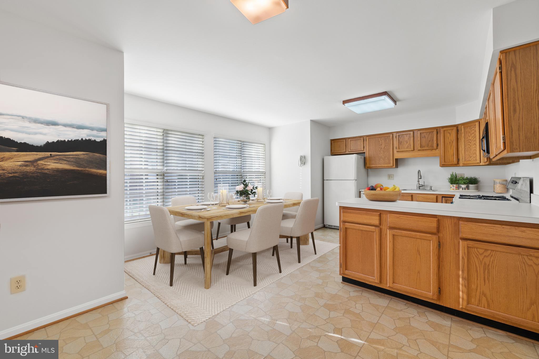 MIRROR RIDGE - Residential