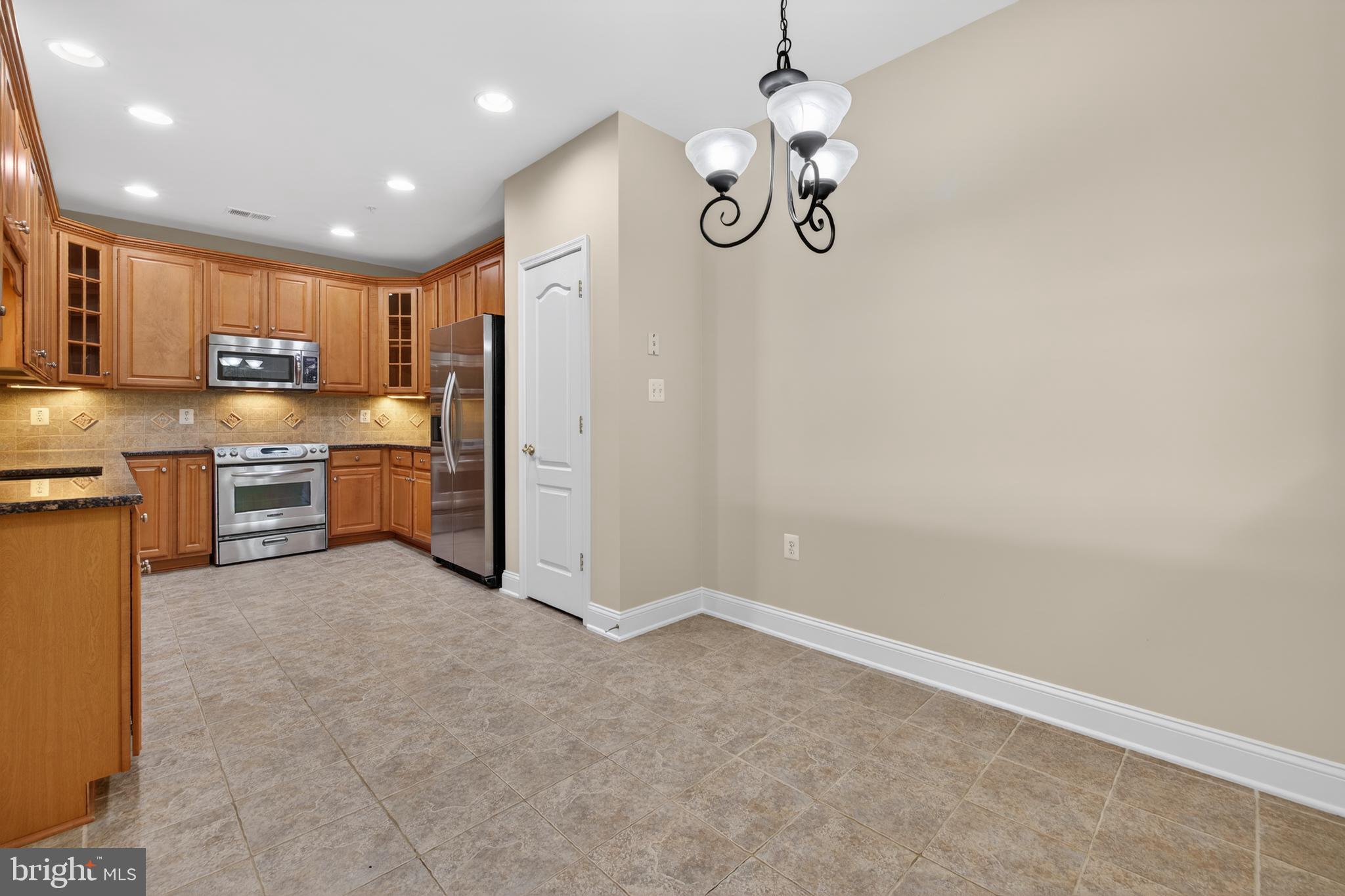 327 KING FARM BOULEVARD 203