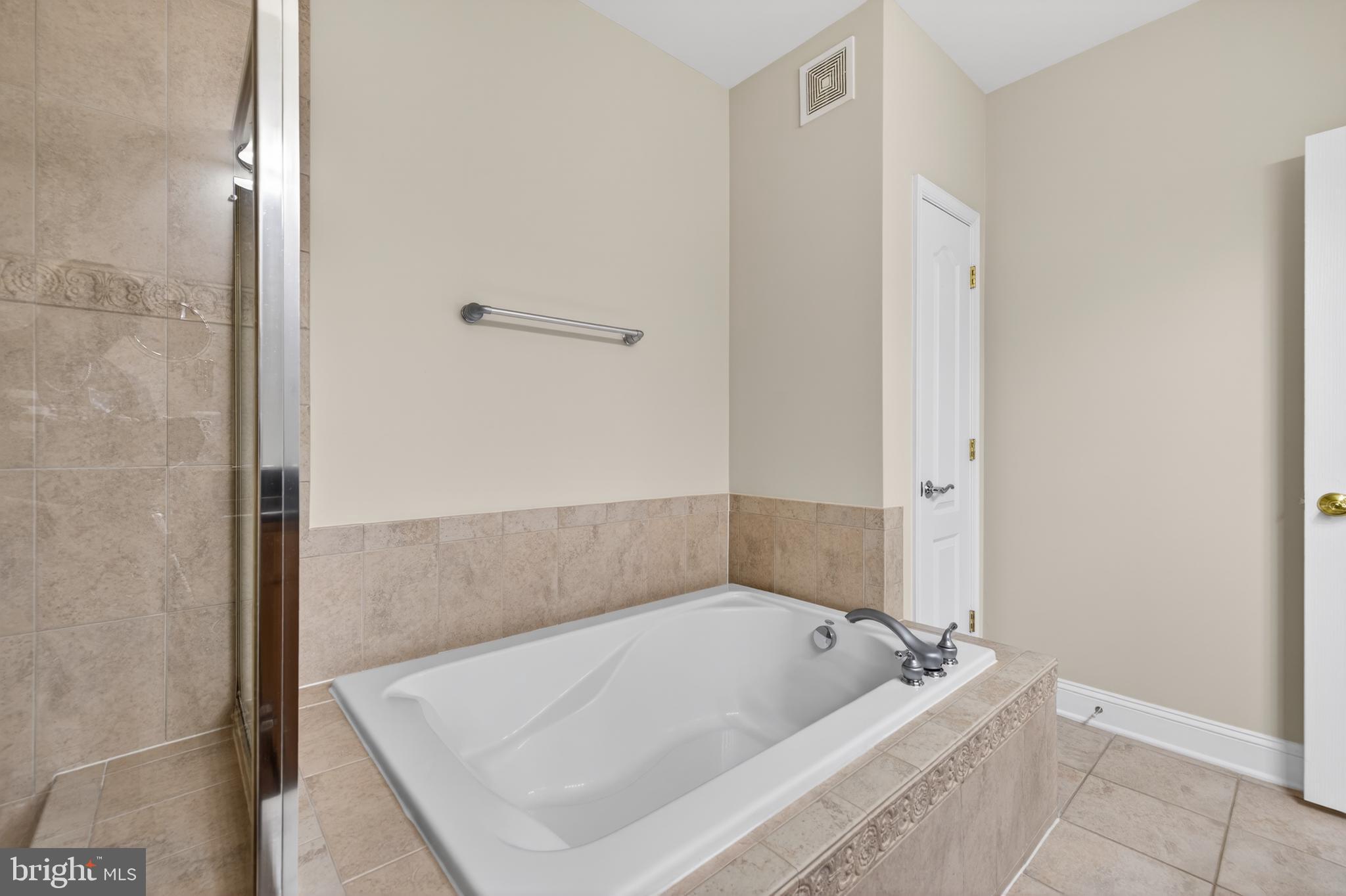KING FARM BAILEYS COMMON - Residential