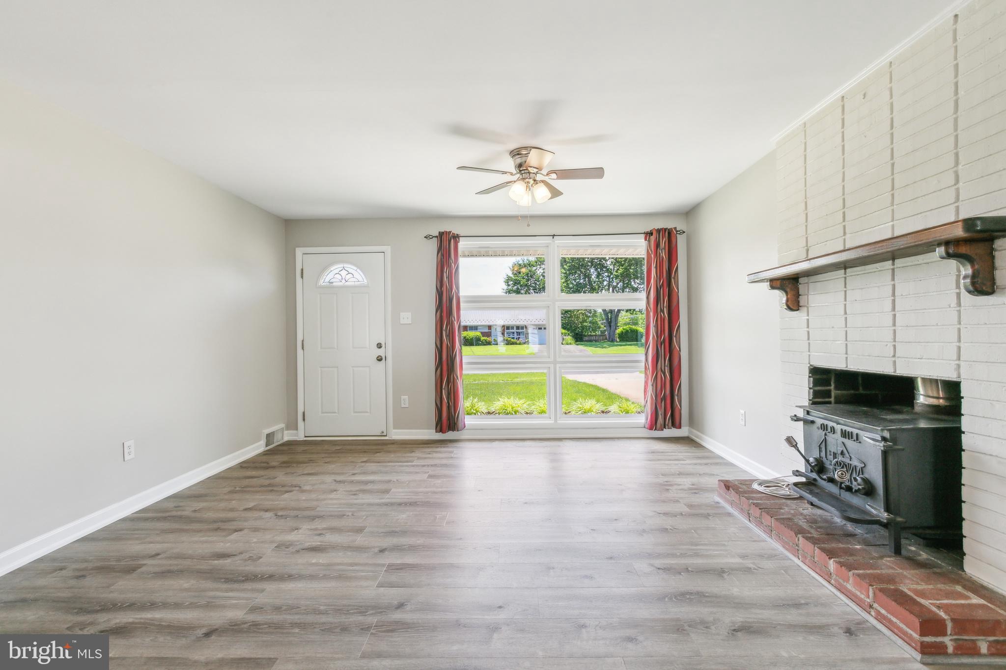 ROSE HILL FARMS - Residential Lease