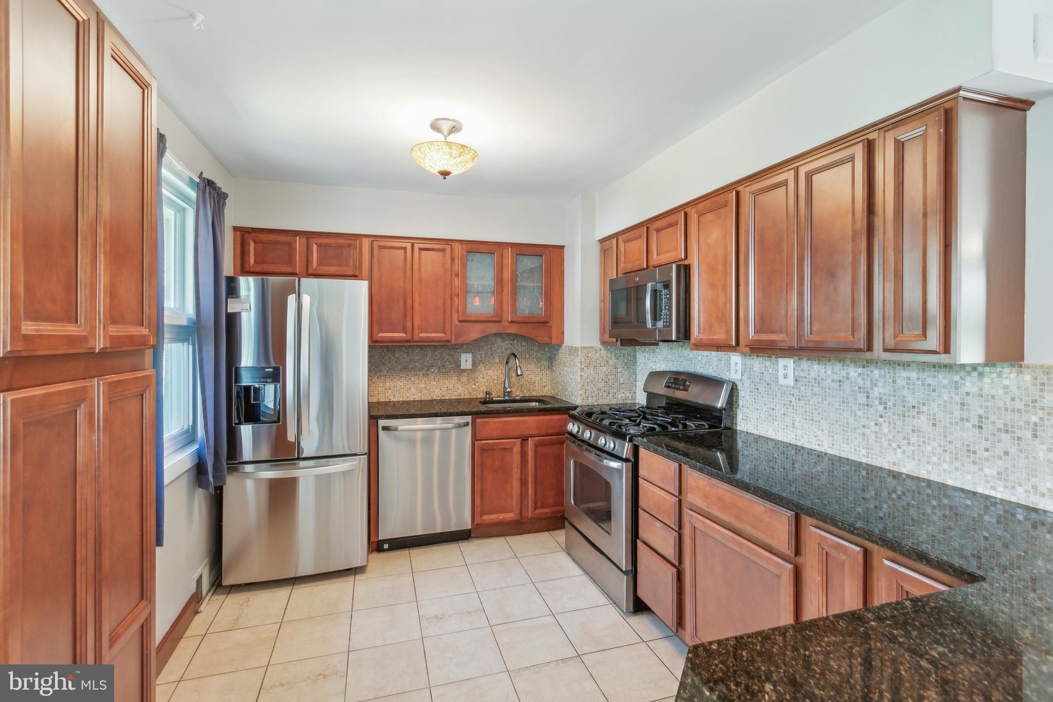 ROSE HILL FARMS - Residential Lease