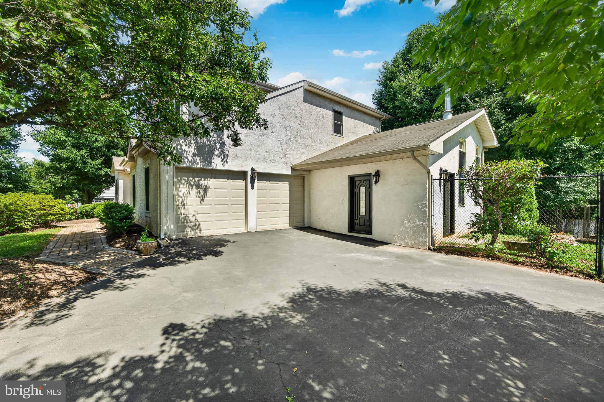 1515 POWNAL DRIVE