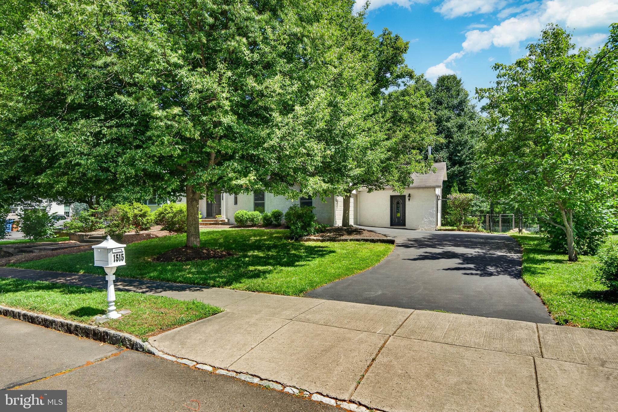 1515 POWNAL DRIVE