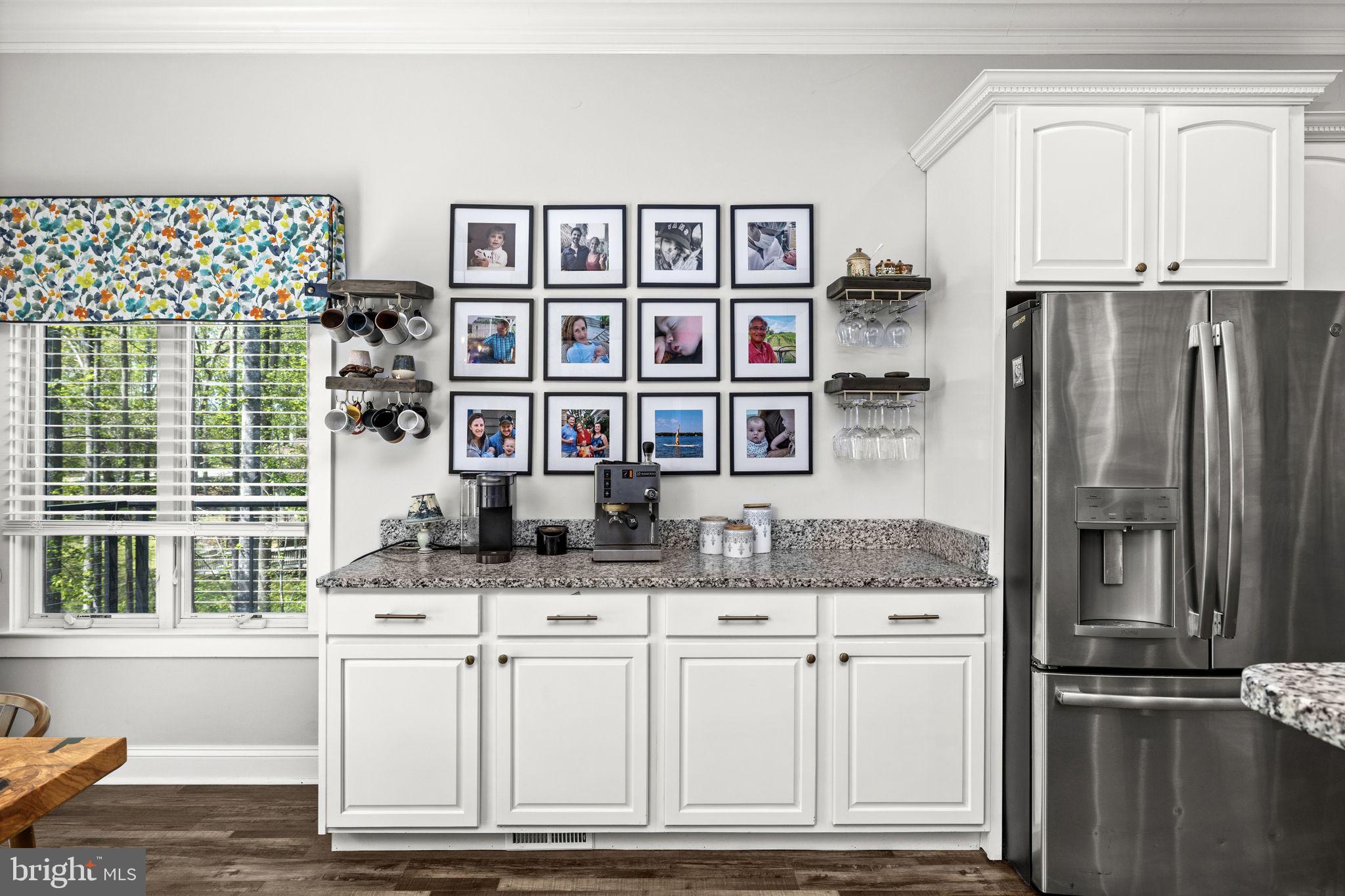 LAKESHORE WOODS - Residential