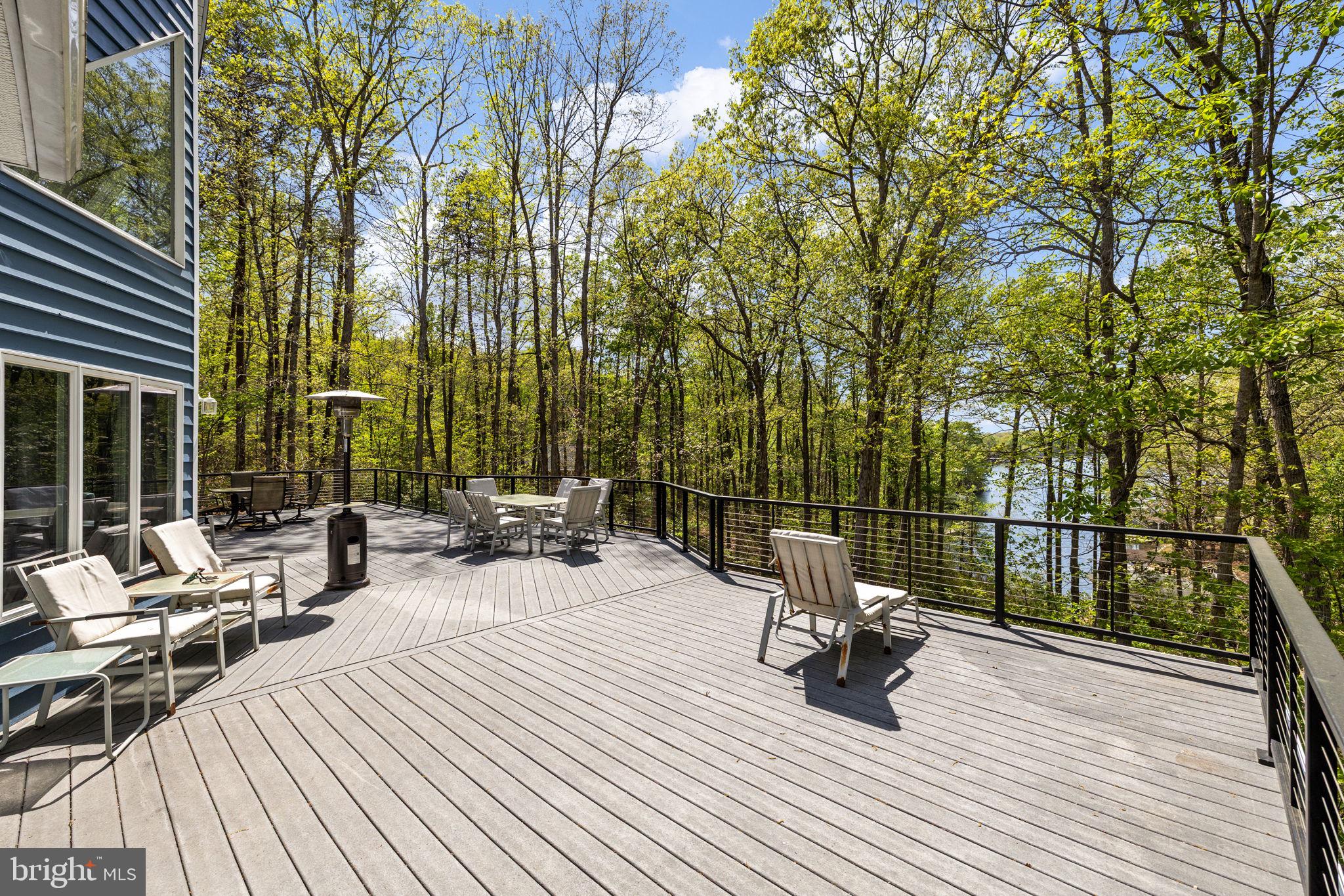 LAKESHORE WOODS - Residential