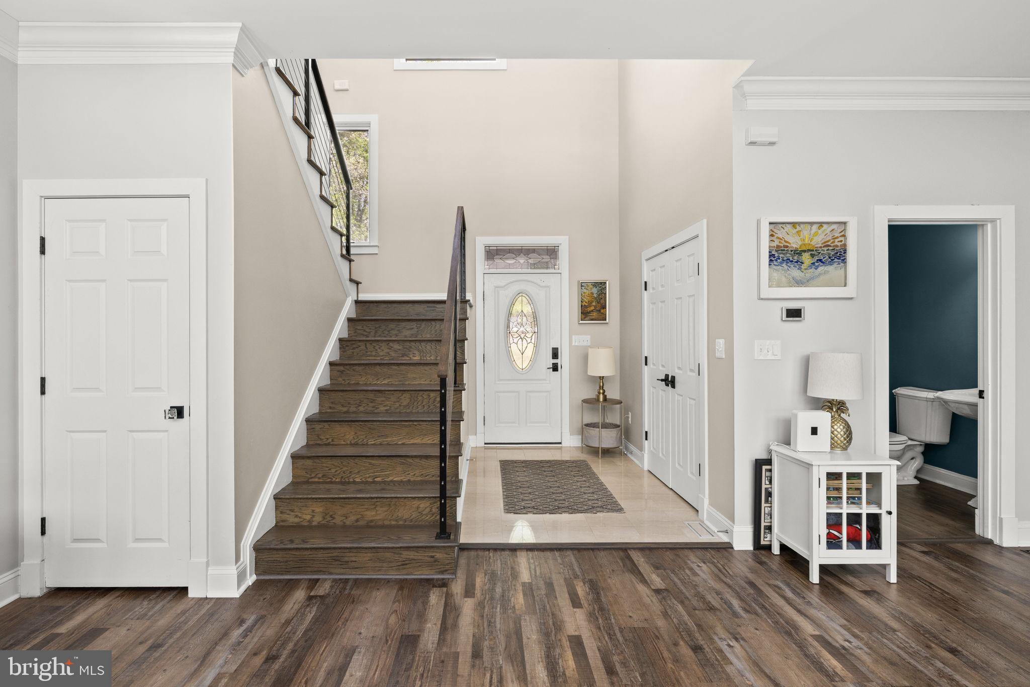 LAKESHORE WOODS - Residential