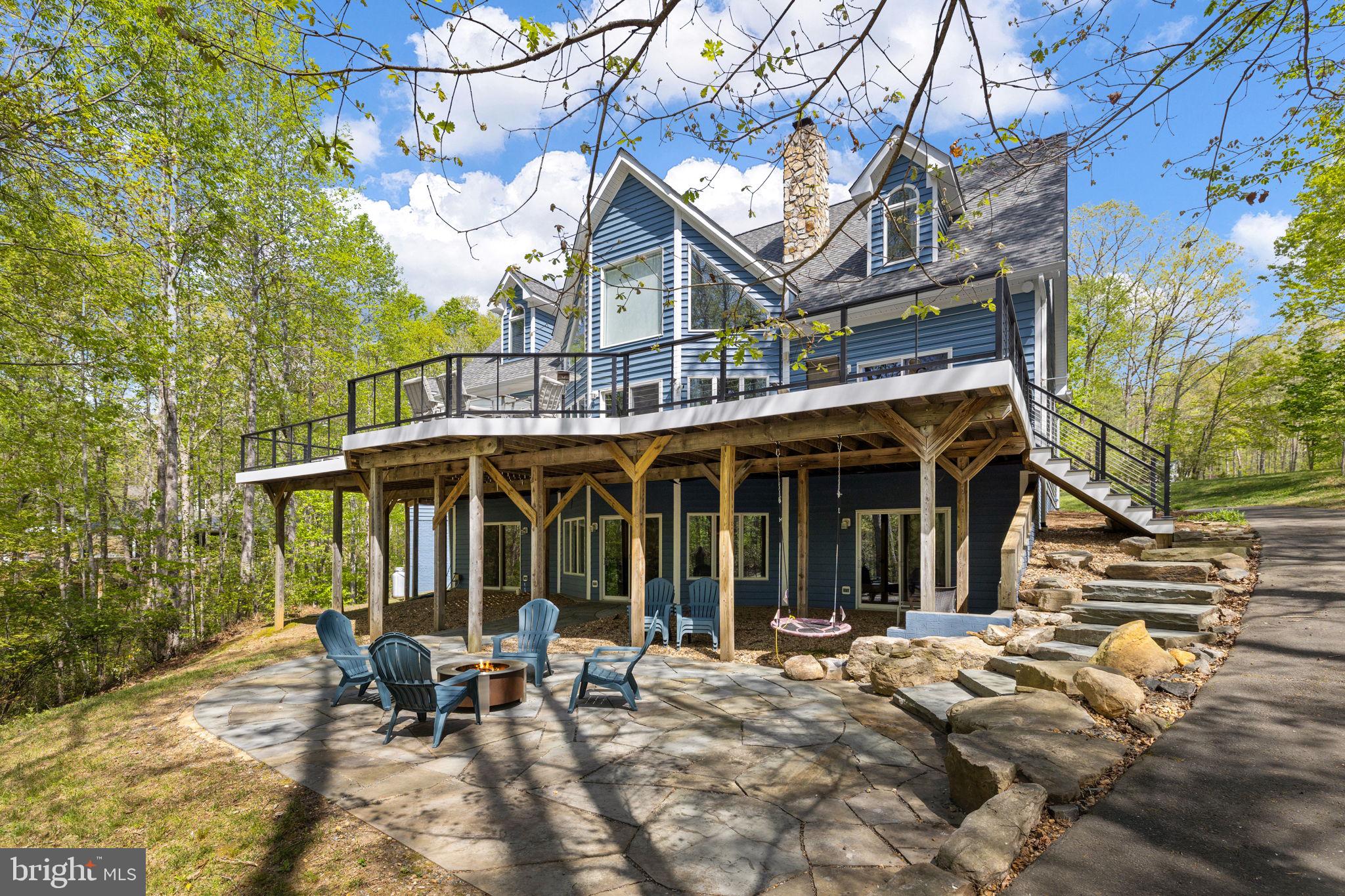 LAKESHORE WOODS - Residential