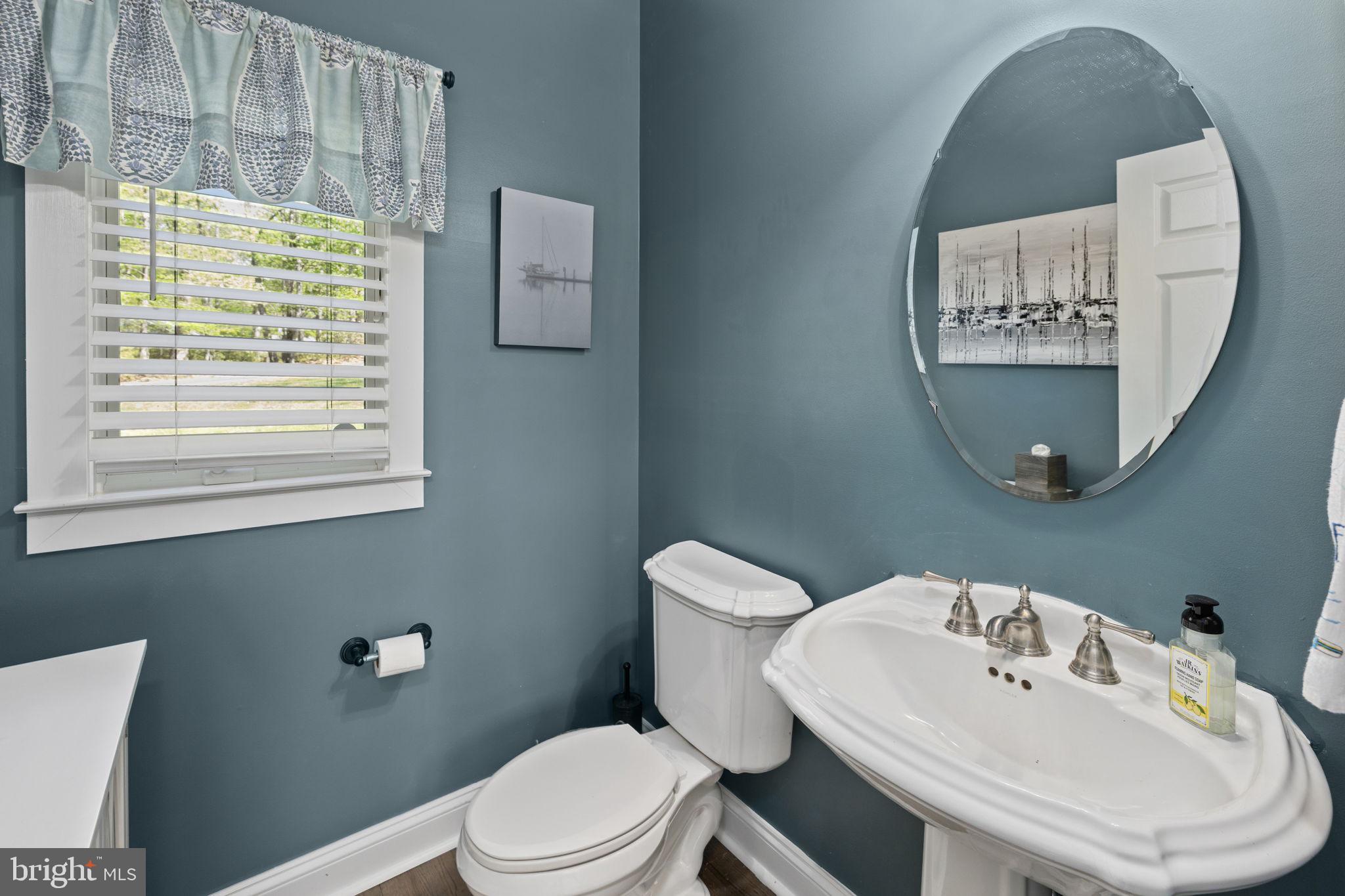 LAKESHORE WOODS - Residential