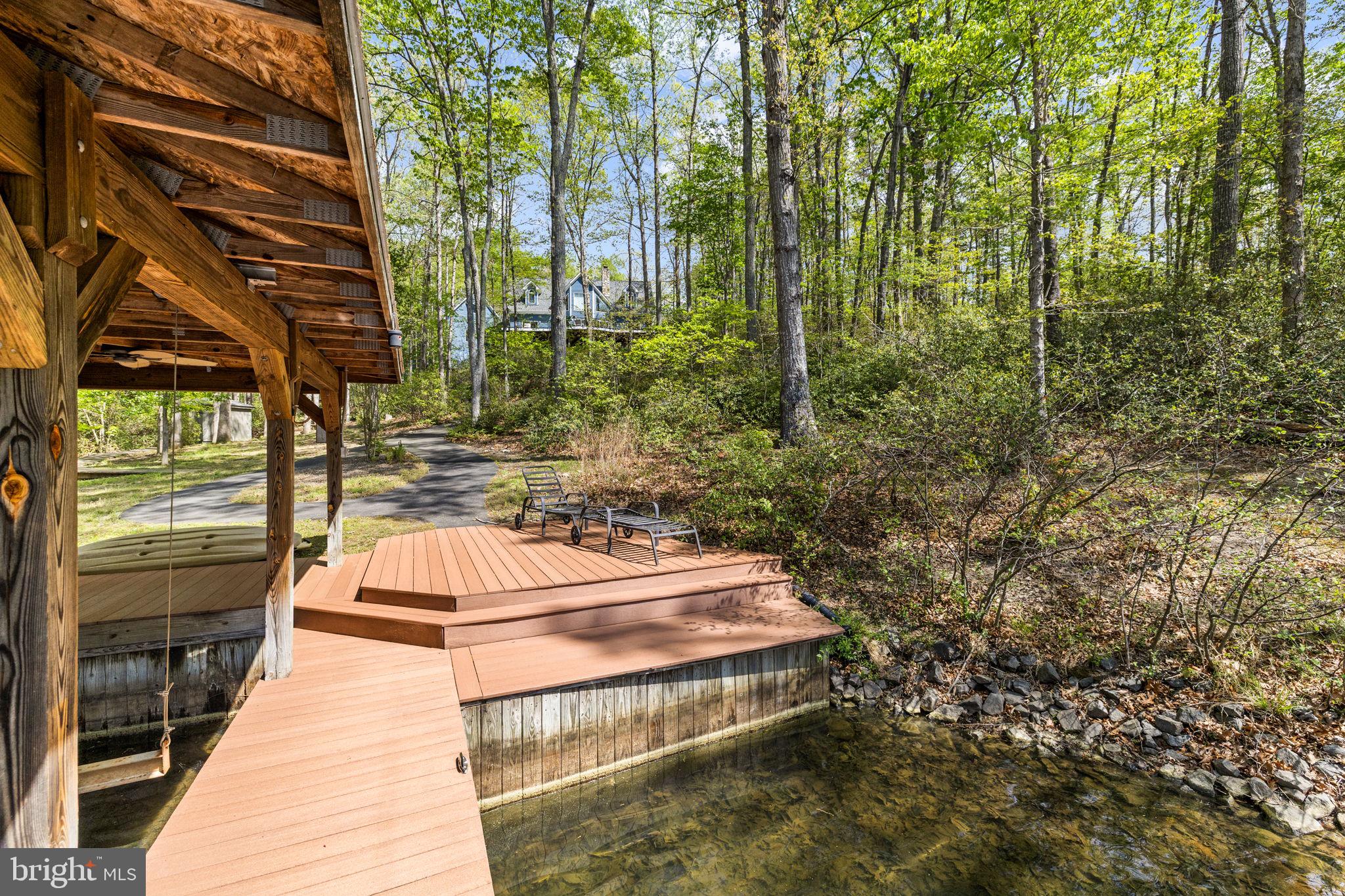 LAKESHORE WOODS - Residential