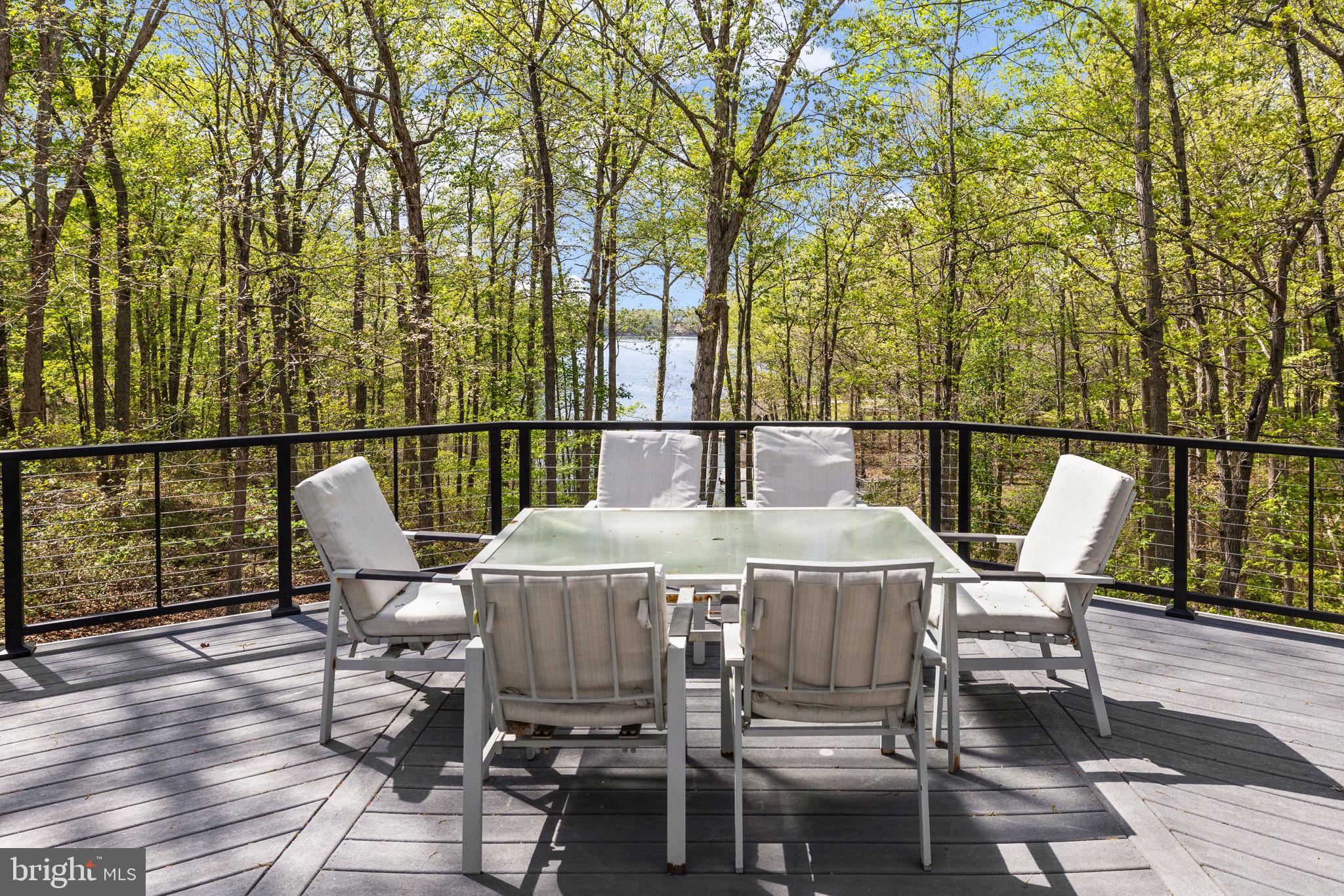 LAKESHORE WOODS - Residential