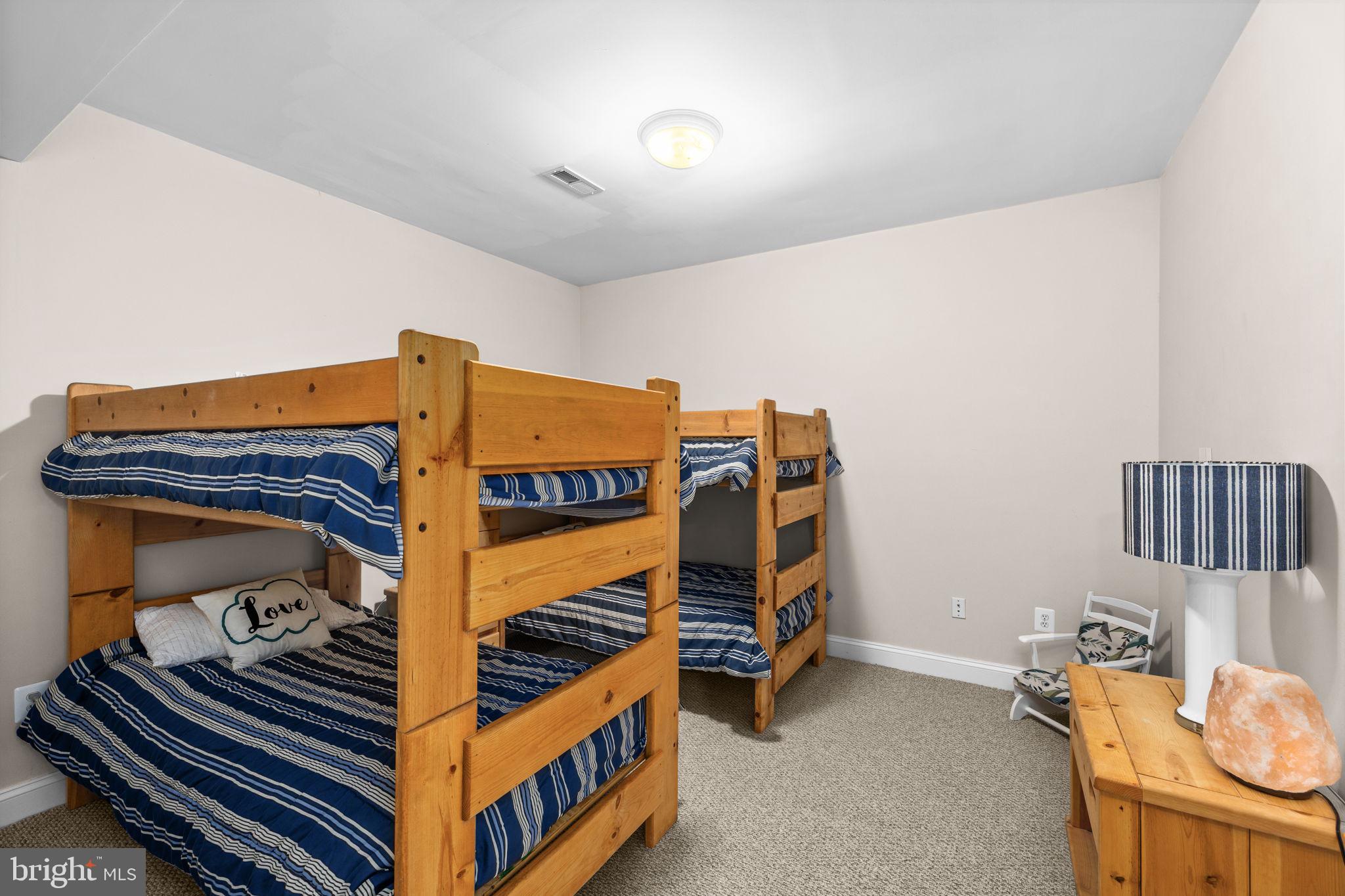 LAKESHORE WOODS - Residential