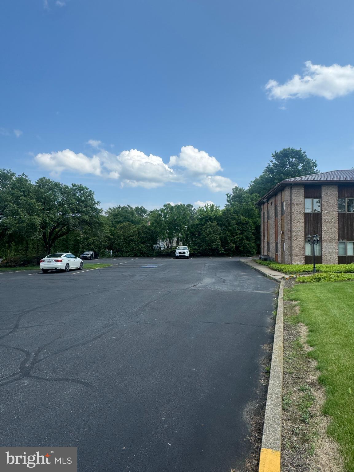 410 W STATE STREET
